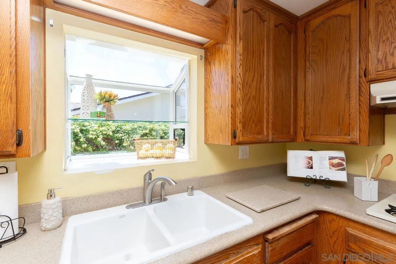 https://cdn.realtyfeed.com/cdn/127/260015847/73f5507d9ed3f385c43f1a2fdd934b5e.webp