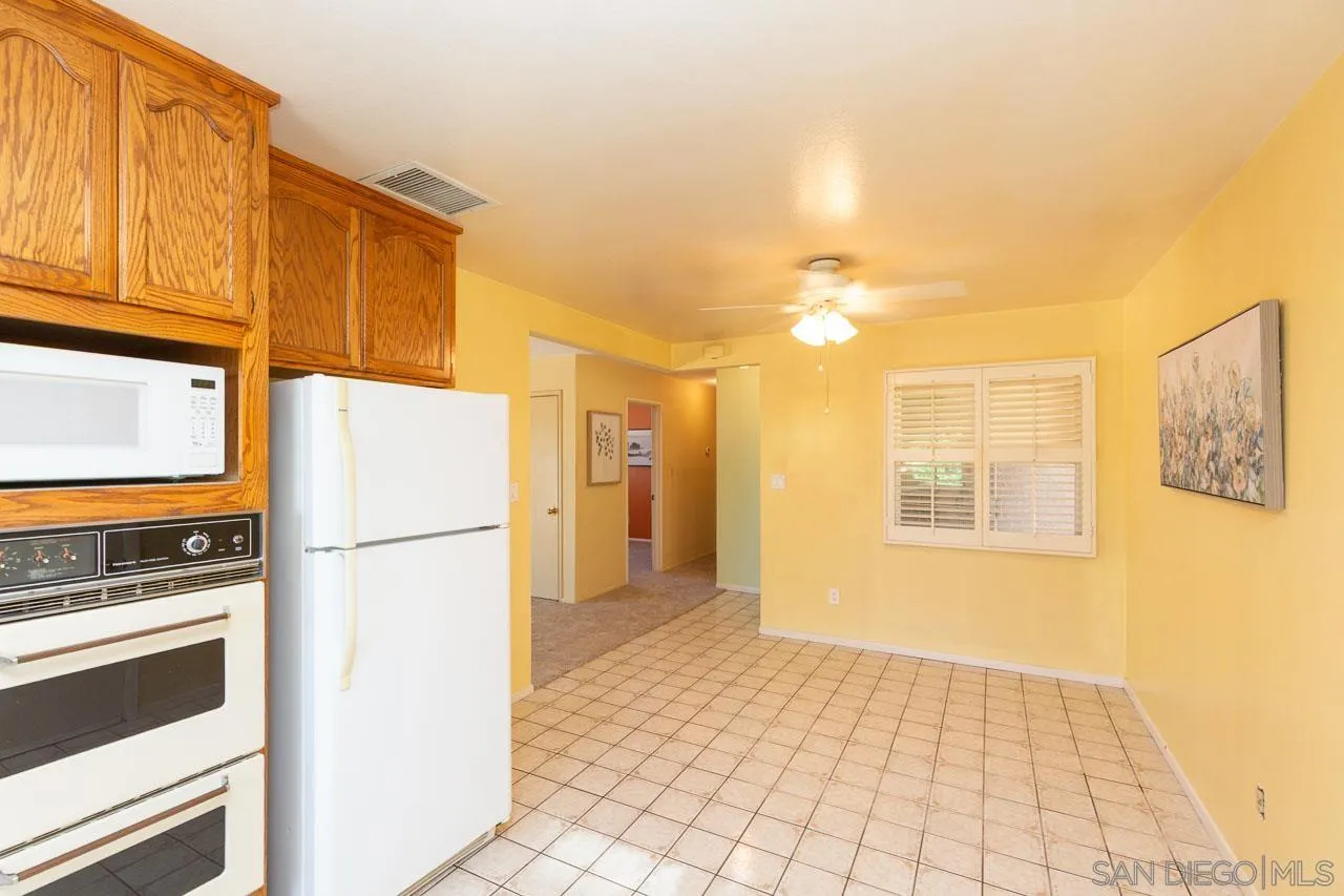 https://cdn.realtyfeed.com/cdn/127/260015847/cce0f82355a31848c3e81cf6e0964079.webp