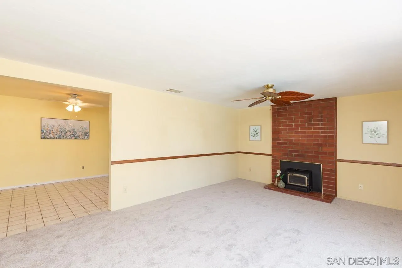 https://cdn.realtyfeed.com/cdn/127/260015847/dc0bb7c0510296df9b23aeb22c84d168.webp