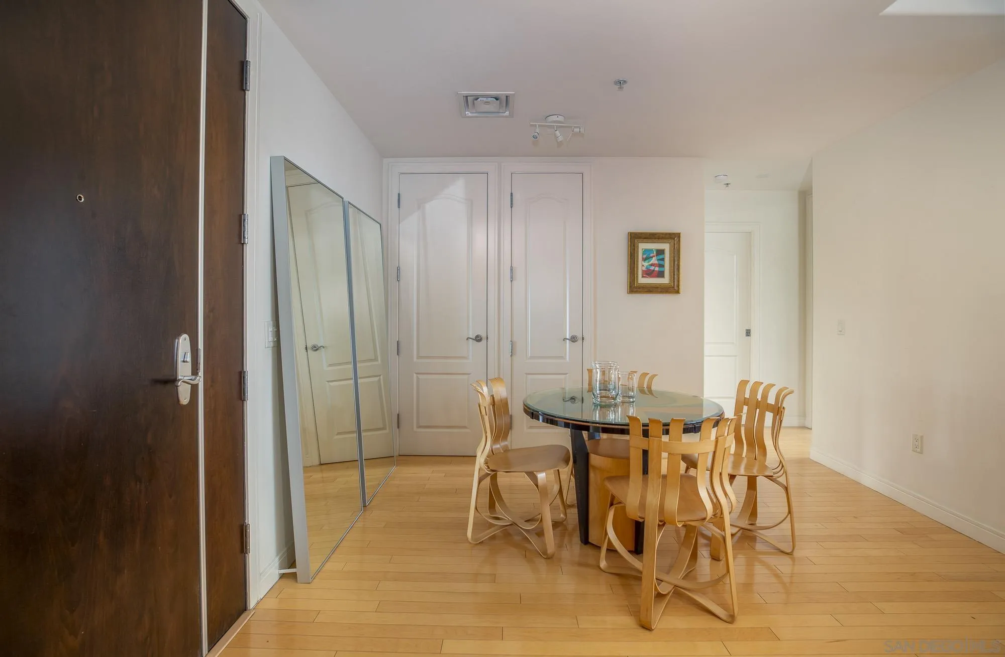 https://cdn.realtyfeed.com/cdn/127/260015855/0ba0833de3731cb7833a242ffe152623.webp