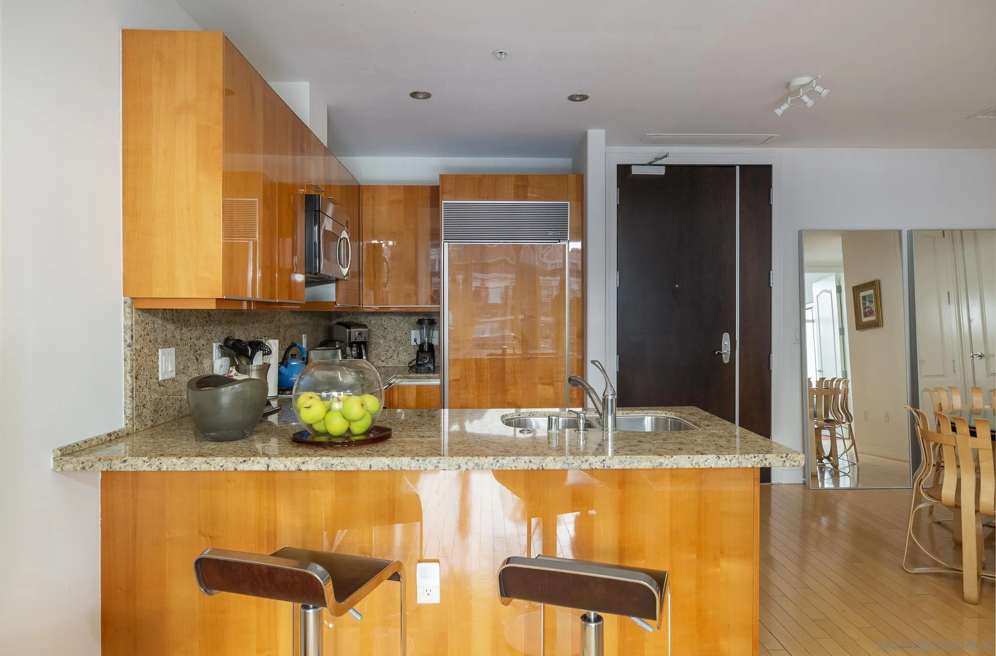 https://cdn.realtyfeed.com/cdn/127/260015855/4590390696d6184e577c0b7934f810f2.webp