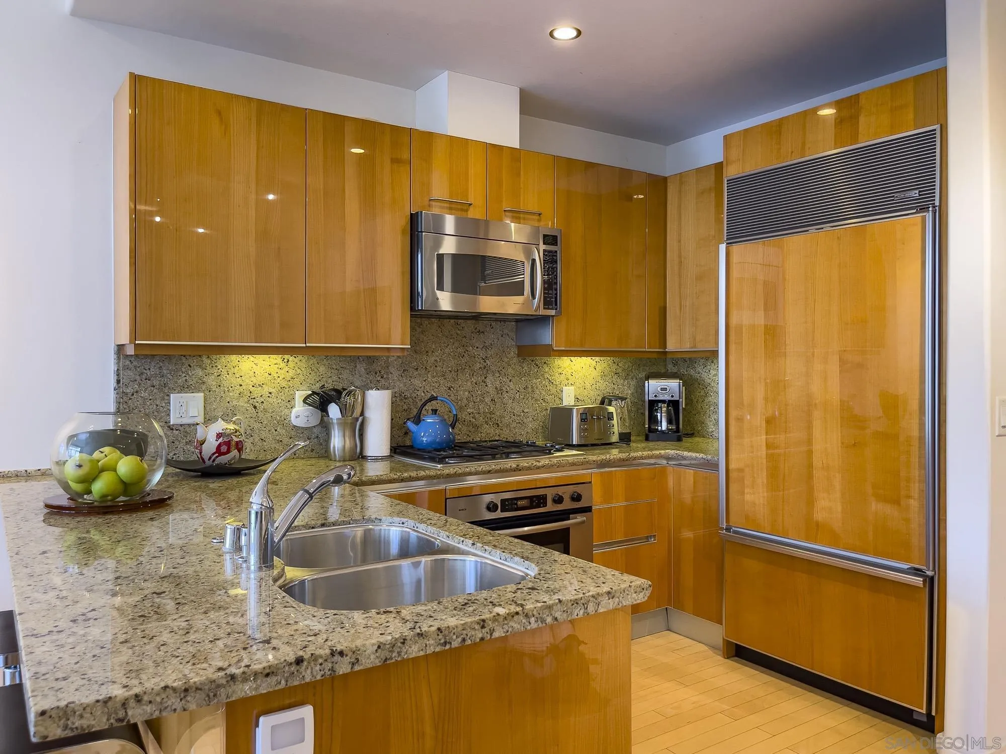 https://cdn.realtyfeed.com/cdn/127/260015855/8f38f98af2e087ceacf6ff1014597eaa.webp