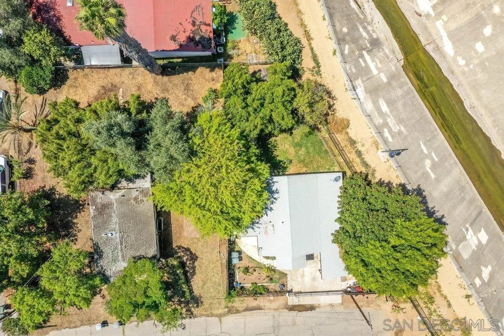 https://cdn.realtyfeed.com/cdn/127/260015856/f06178fac6d0b56798805faf6bc26654.webp