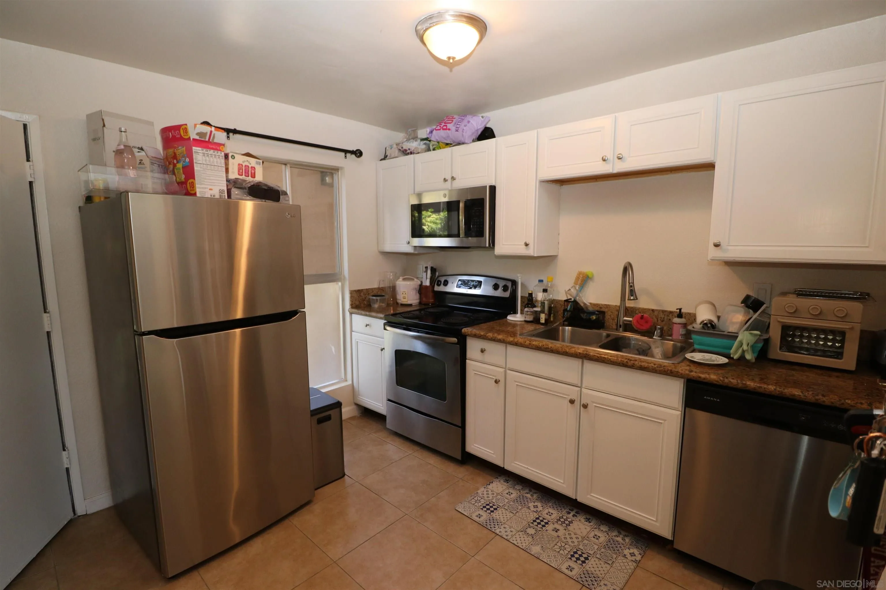 https://cdn.realtyfeed.com/cdn/127/260015857/559a6e89c71eb977facffae88f026565.webp