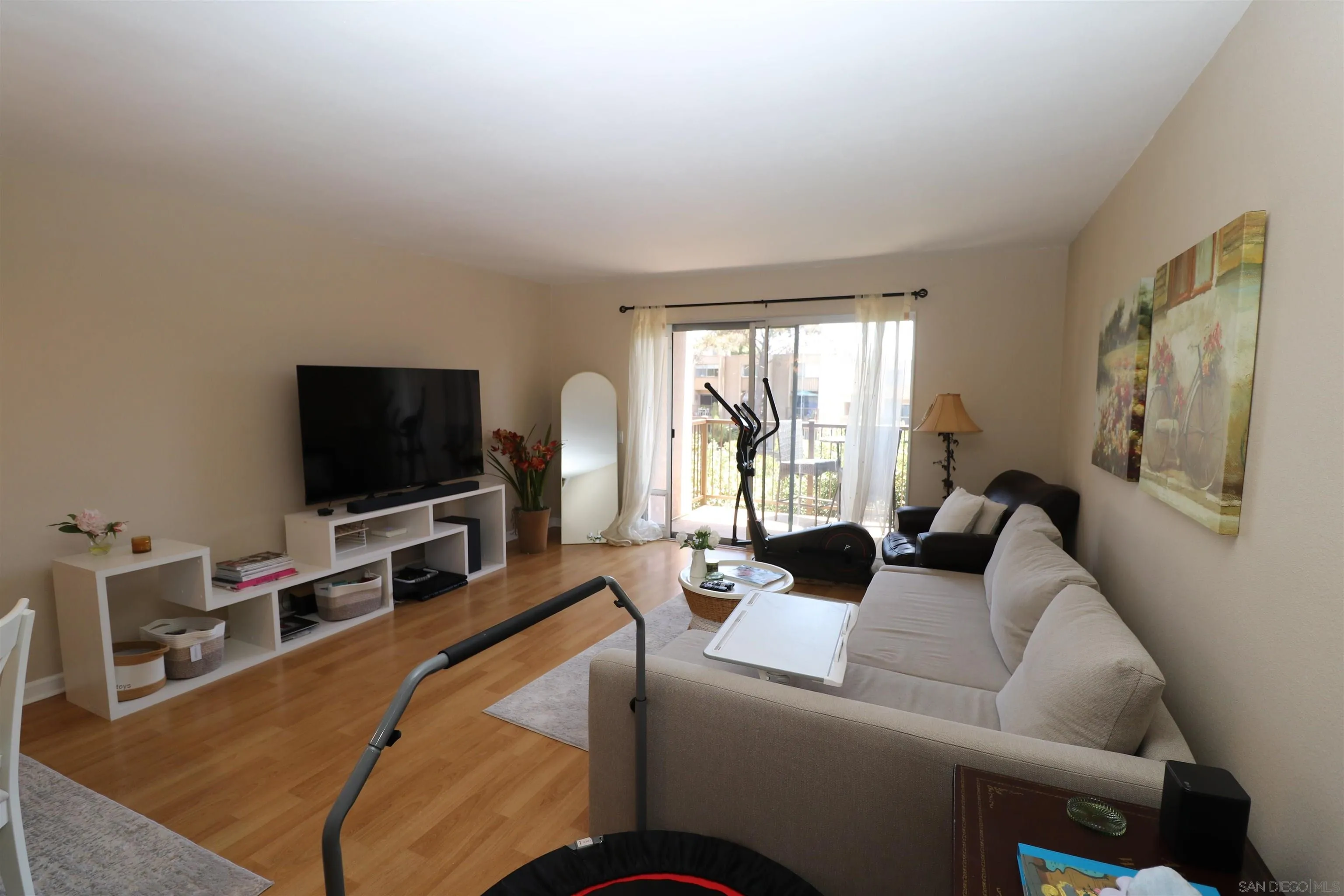 https://cdn.realtyfeed.com/cdn/127/260015857/6079761973f07420ddc218c496aae155.webp