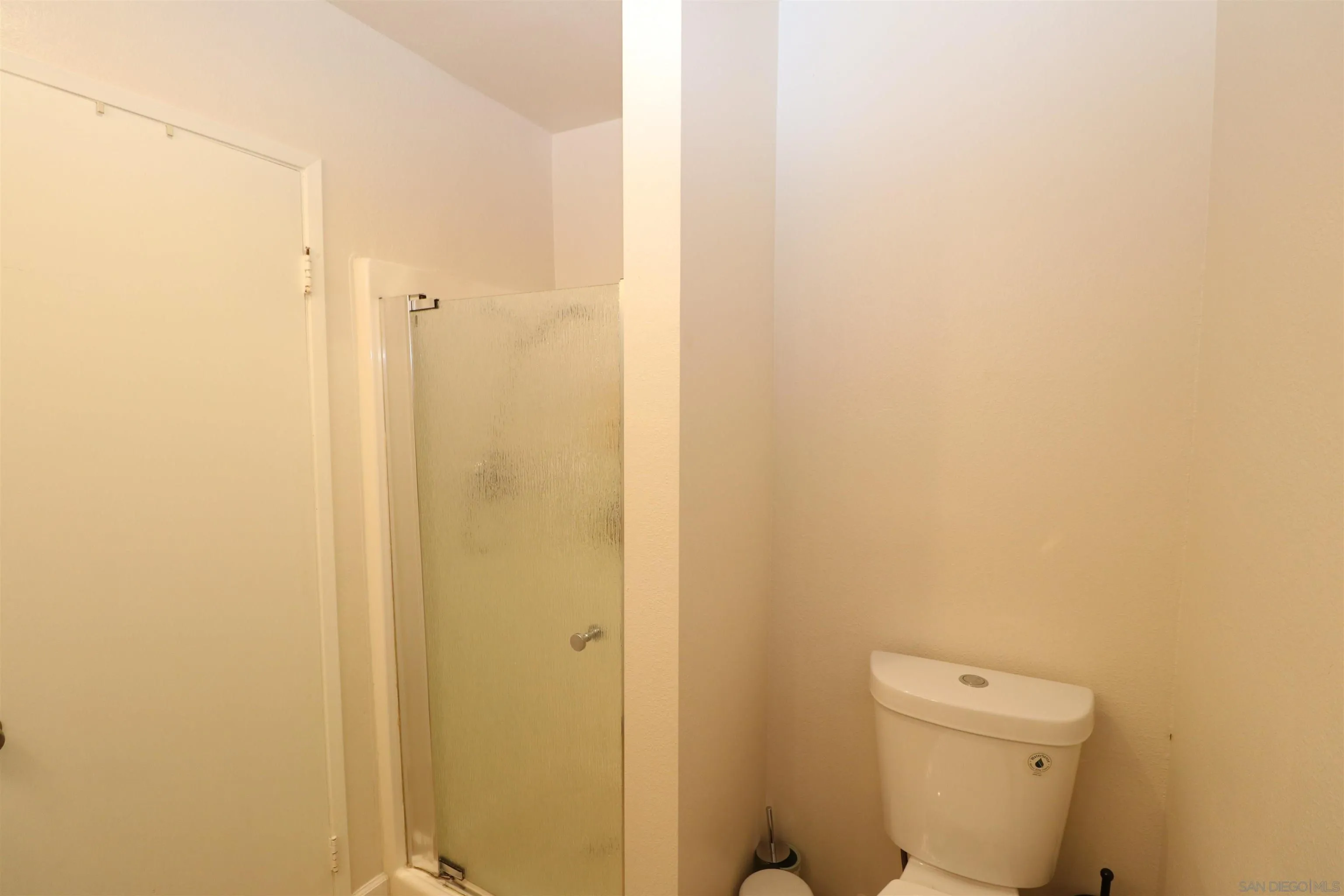 https://cdn.realtyfeed.com/cdn/127/260015857/7fbdaadd10ec6e97feee44675f0a60d5.webp