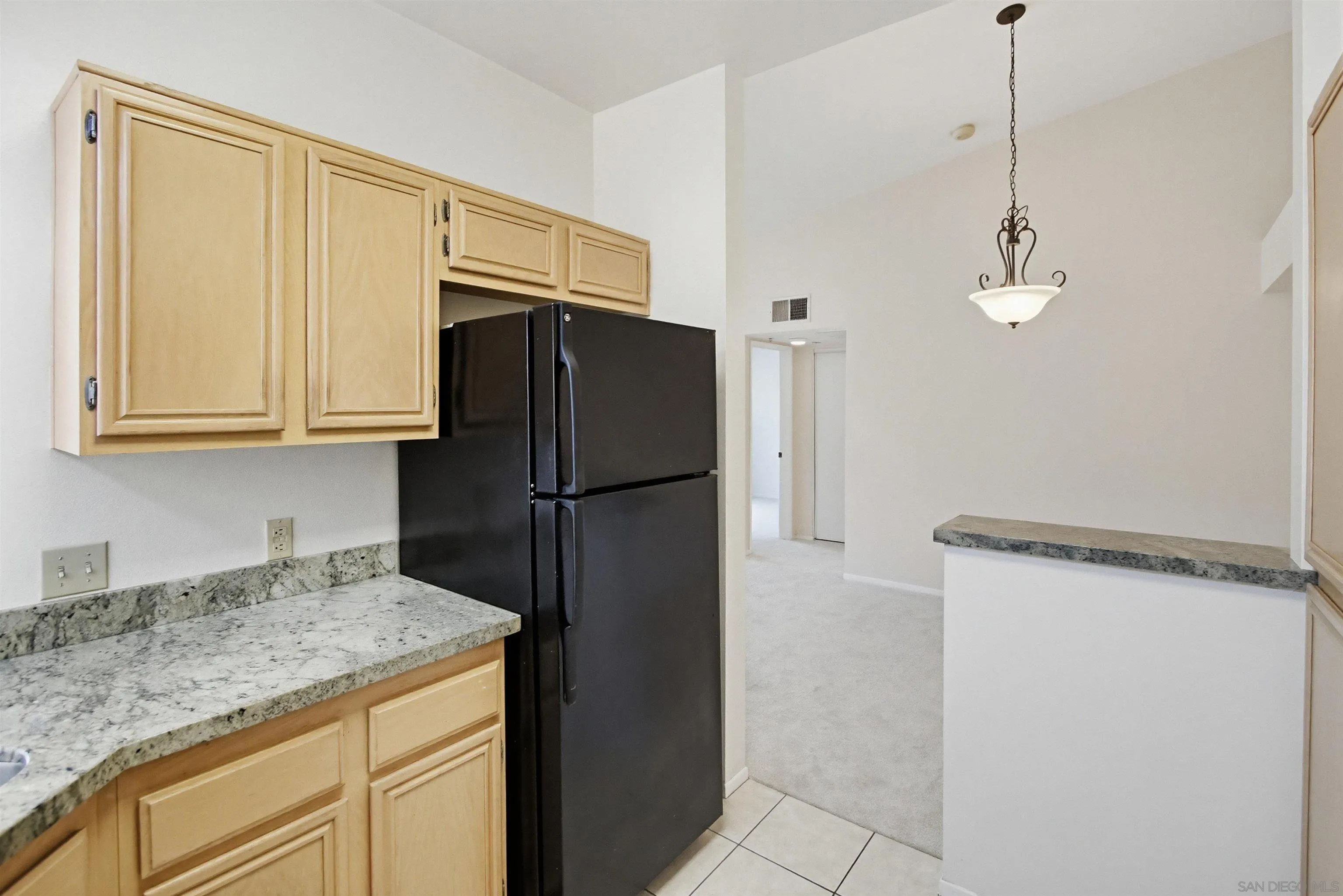 Photo #7: 260015862 Listing: Photo #7
