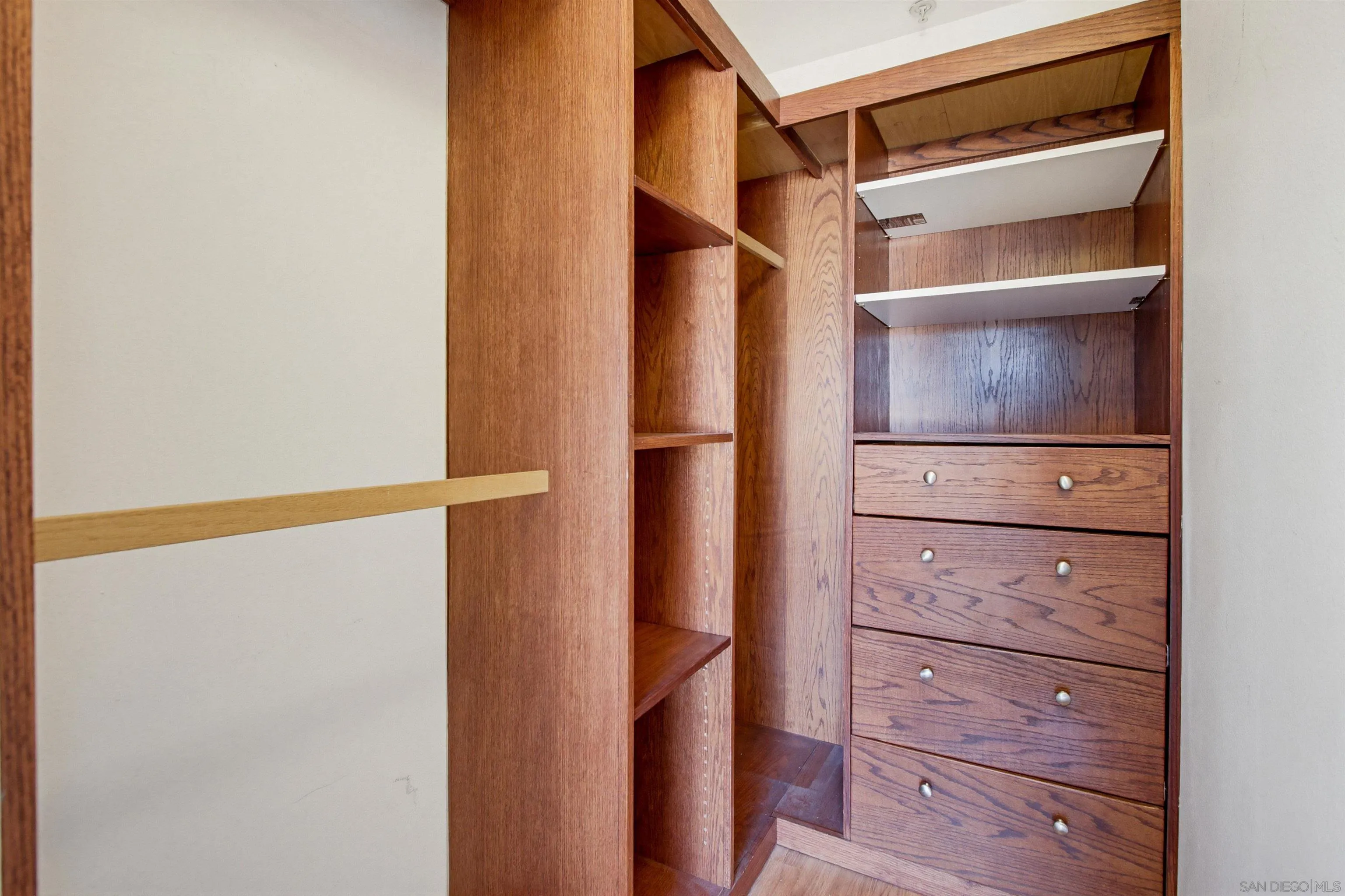 Photo #13: 260015862 Listing: Photo #13