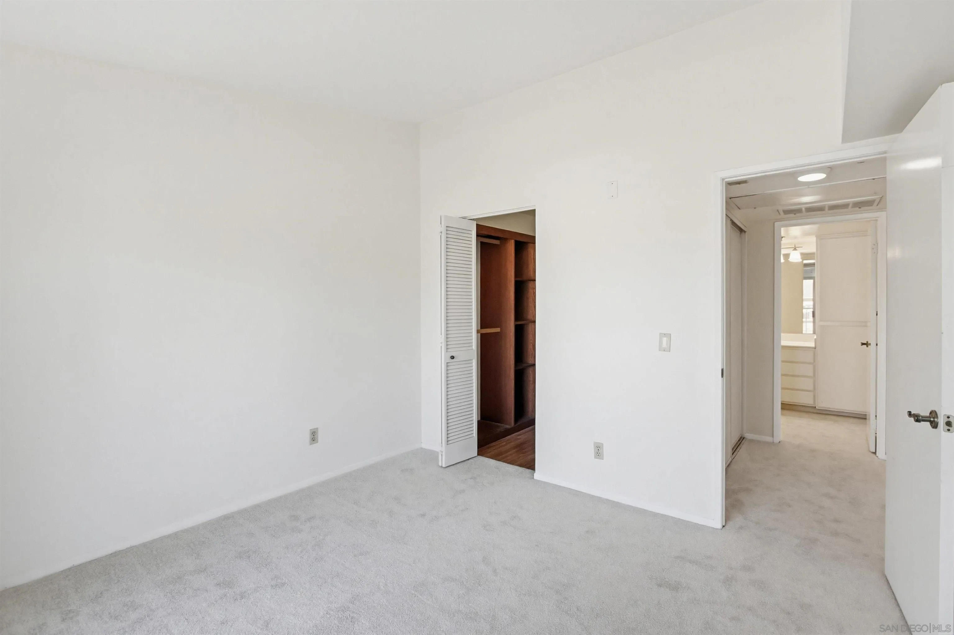 Photo #11: 260015862 Listing: Photo #11