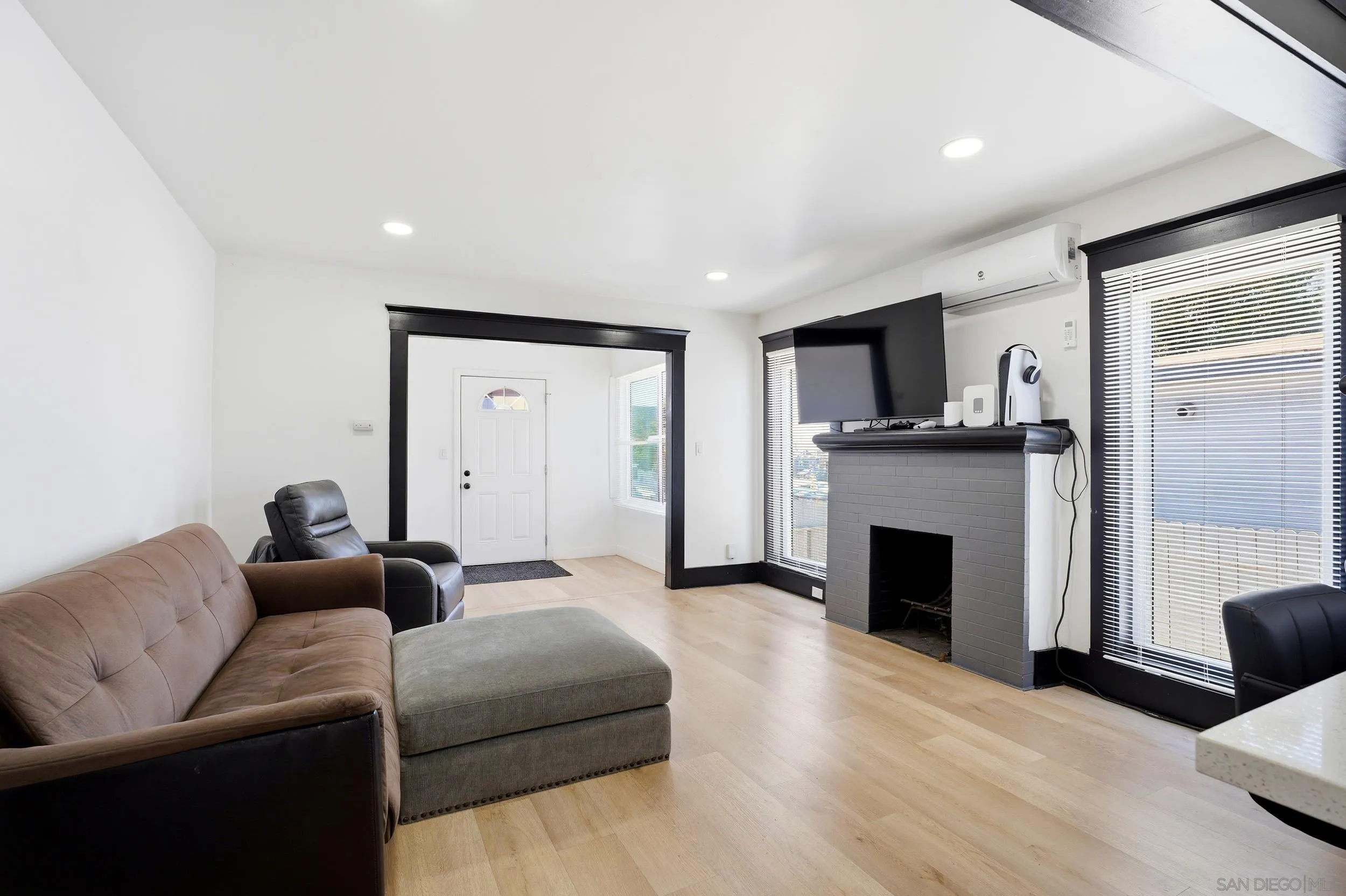 23 E 1st St, National City, CA 91950 - Photo 5 of 31, National City, CA