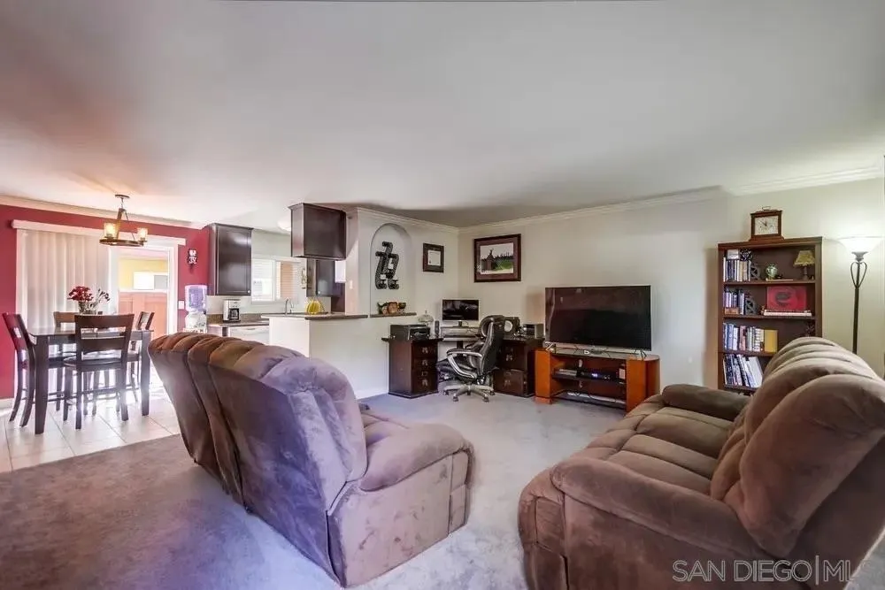 https://cdn.realtyfeed.com/cdn/127/260015865/ad992704221943fbc83dedf069948c58.webp