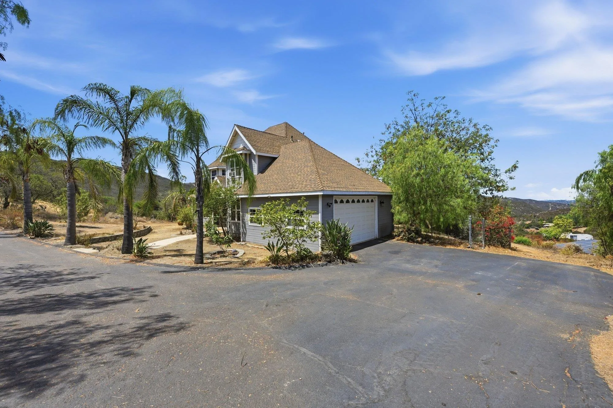 https://cdn.realtyfeed.com/cdn/127/260015867/014b3f47e847020dd040b84c39ea2d25.webp