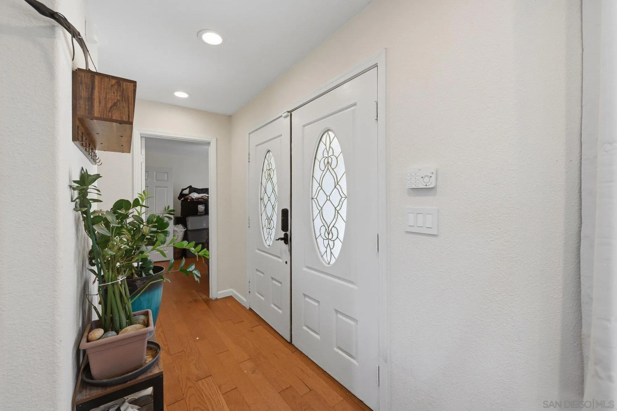 https://cdn.realtyfeed.com/cdn/127/260015867/6e6101755dc188b604871b96462055dc.webp