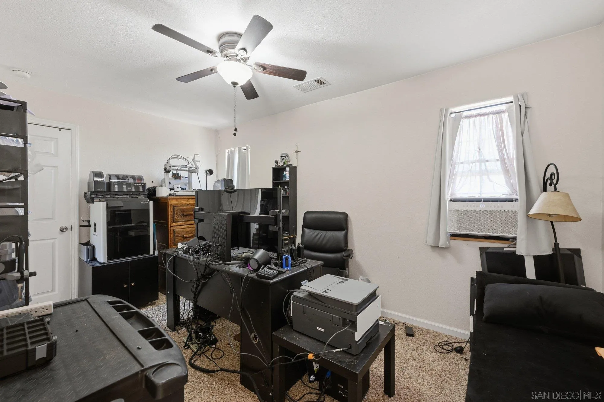 https://cdn.realtyfeed.com/cdn/127/260015867/731ea27dc971c57206cd0d4dbcd0bcd9.webp