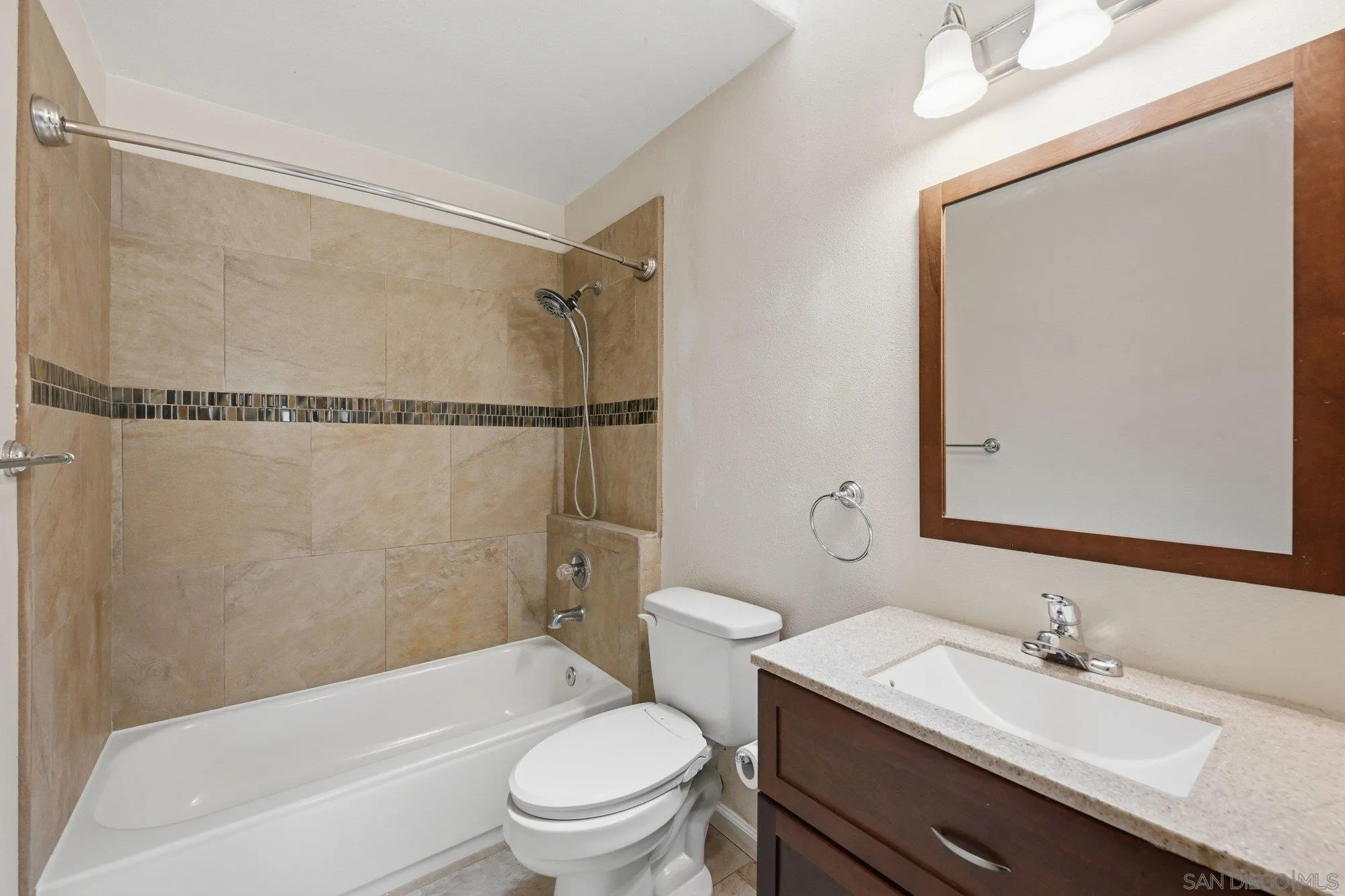https://cdn.realtyfeed.com/cdn/127/260015867/77b07ff2b5c490087a71ff6dec4ead64.webp