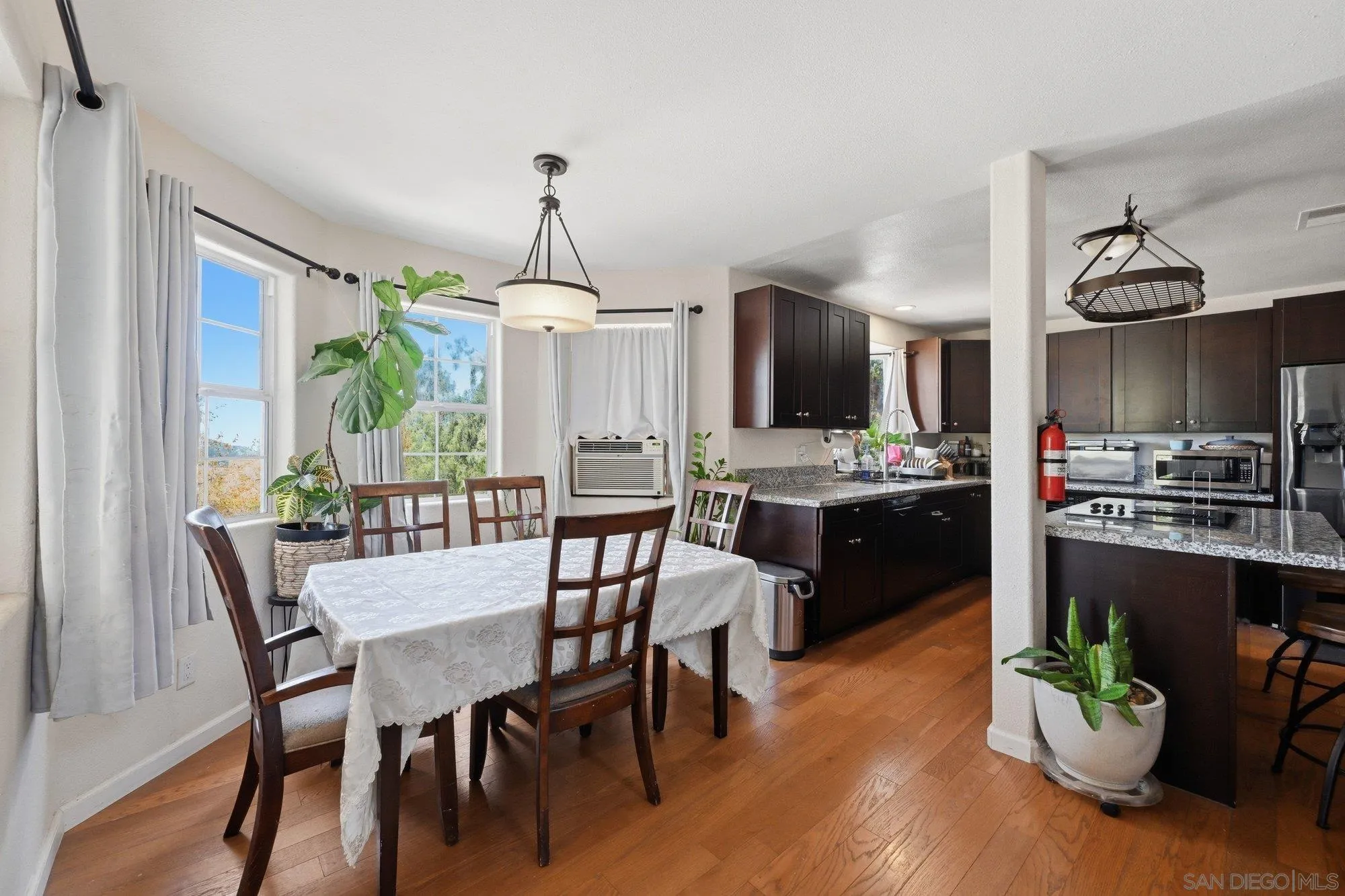 https://cdn.realtyfeed.com/cdn/127/260015867/96883a076ba17b7ab1ebc3bb48cb49fc.webp