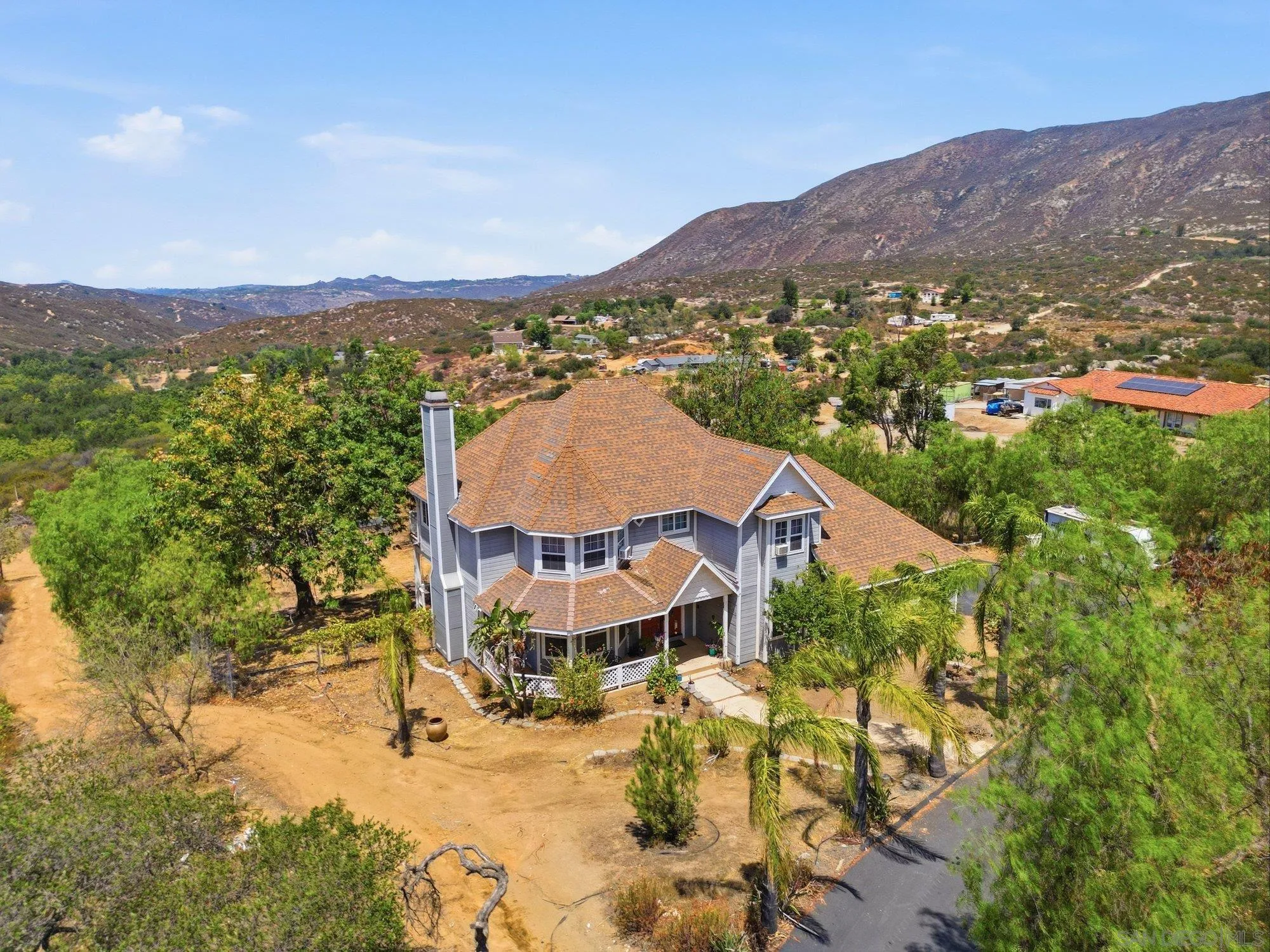 https://cdn.realtyfeed.com/cdn/127/260015867/e9598d20fdc3569ab547f8ce26932338.webp