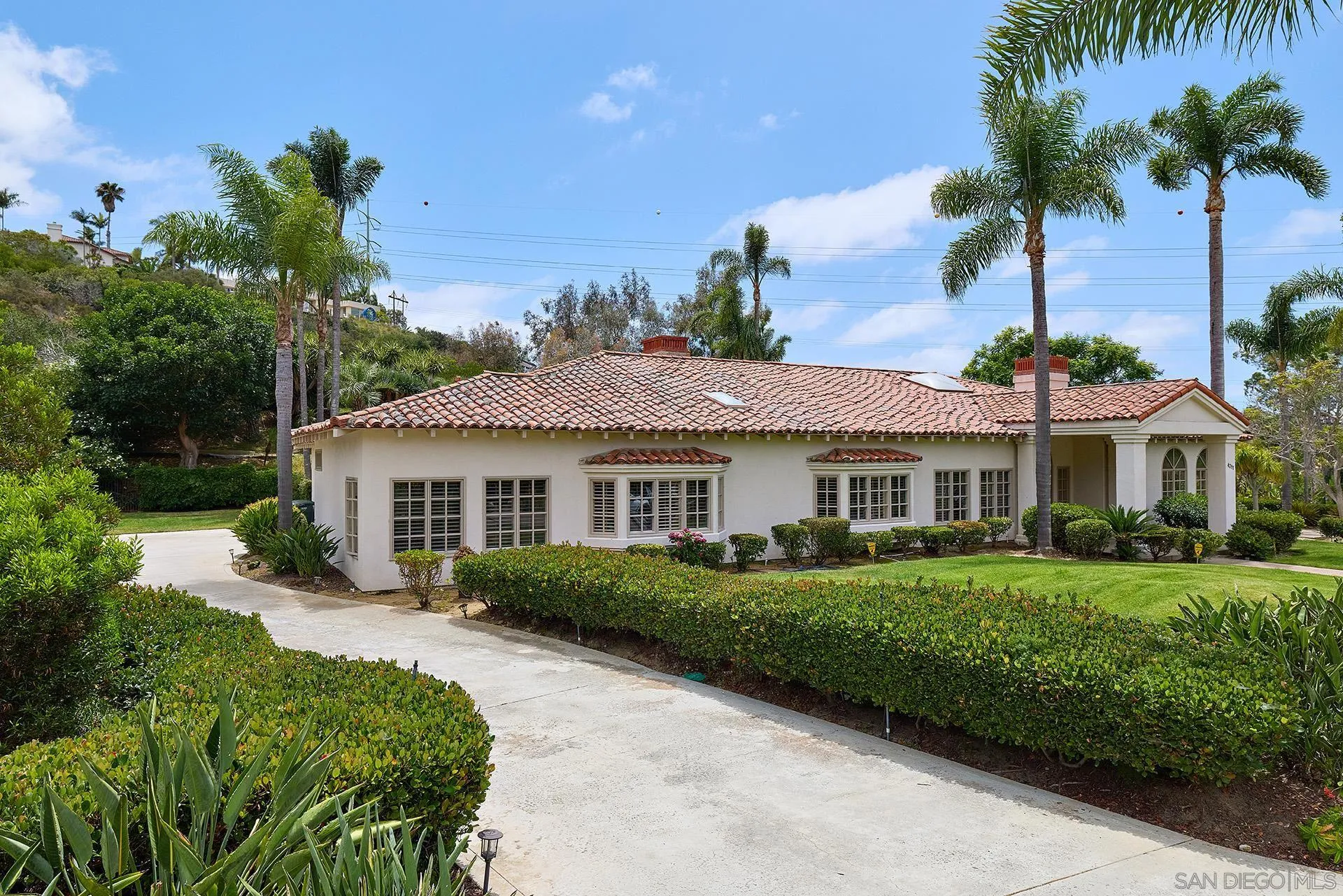 https://cdn.realtyfeed.com/cdn/127/260015874/67ea34d6b533b2fea0bd3013f4998b42.webp
