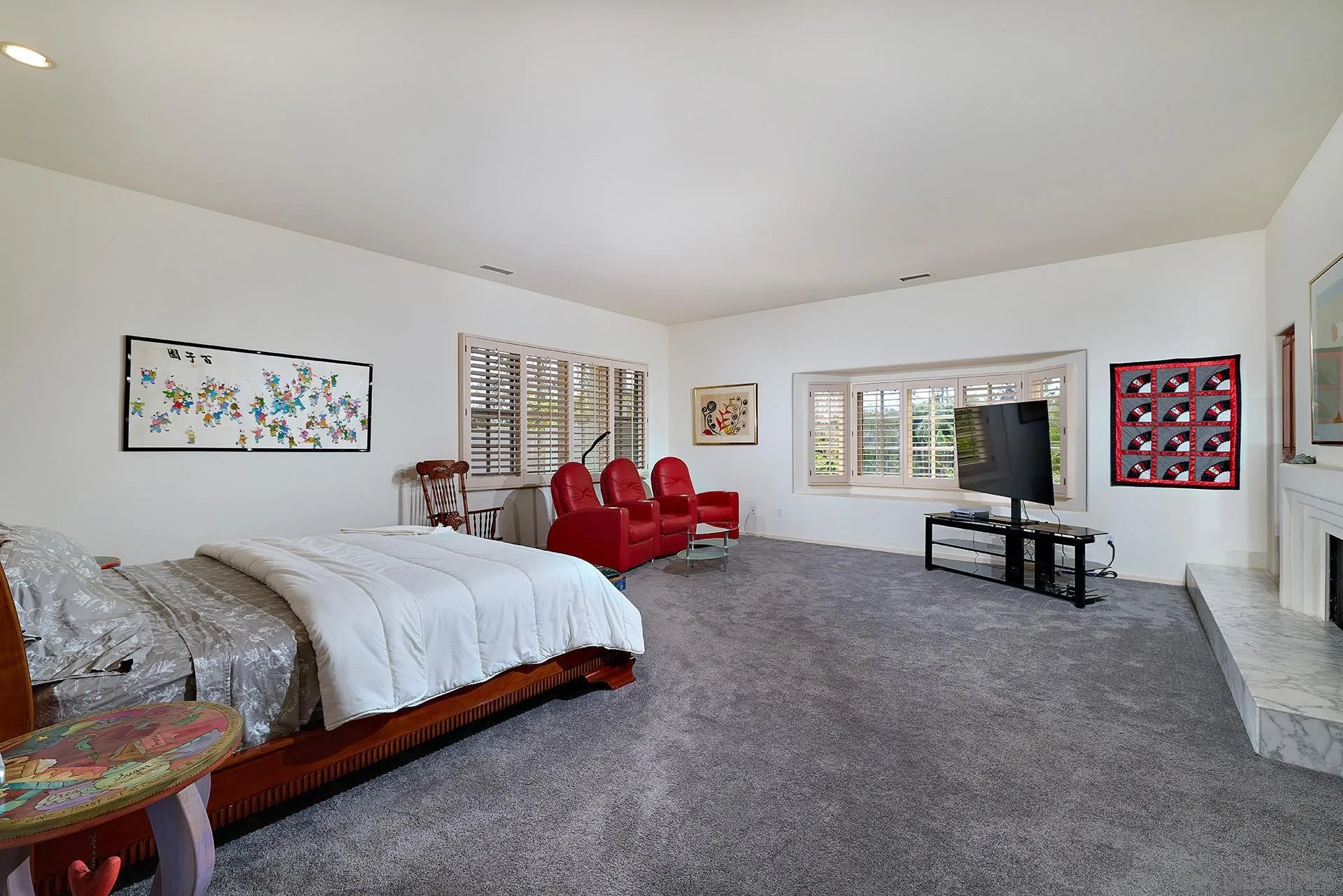 https://cdn.realtyfeed.com/cdn/127/260015874/9d6ab262762c4fdd2151d5b97b0f7621.webp