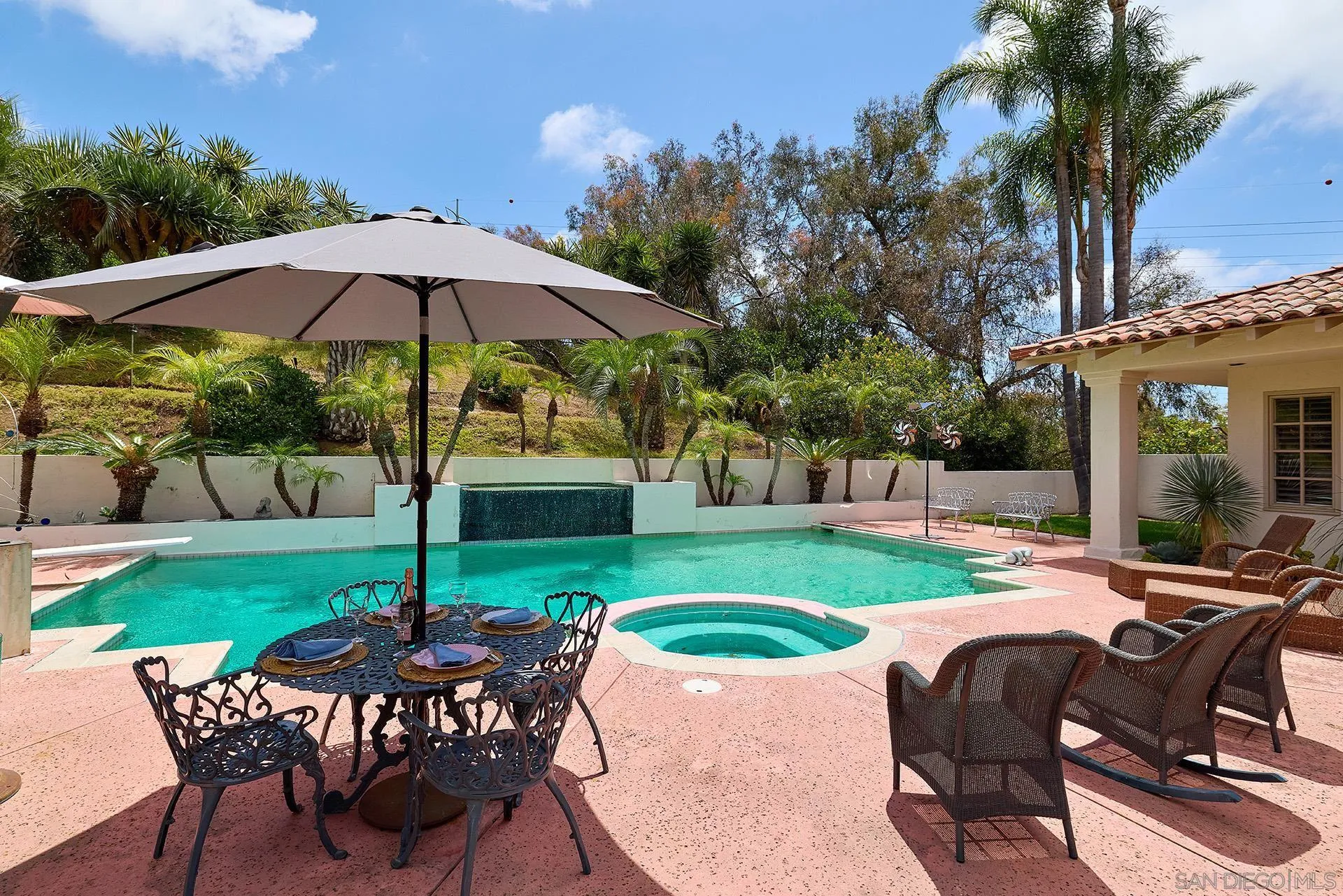 https://cdn.realtyfeed.com/cdn/127/260015874/fa978b9e44f57a317e134c0b8e16ba33.webp