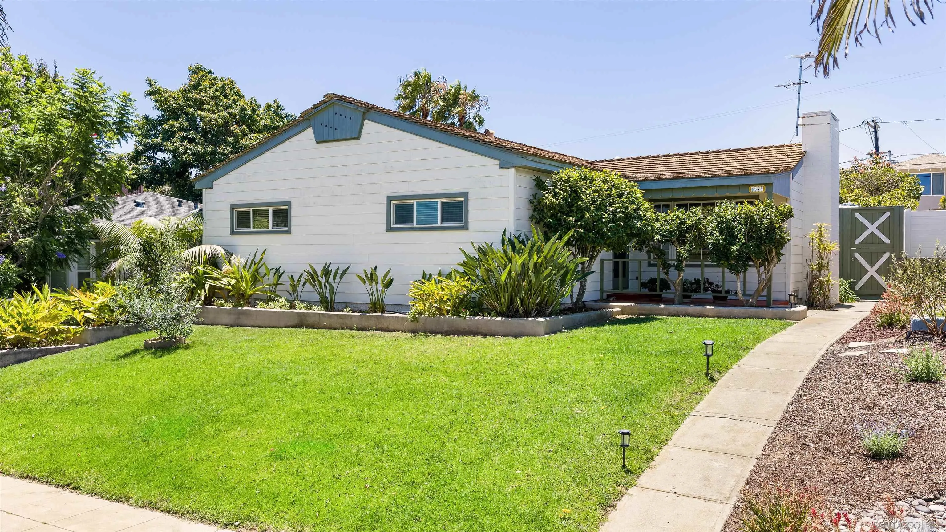 https://cdn.realtyfeed.com/cdn/127/260015877/00c5cbf916d7f92888c06b93a80f6ede.webp