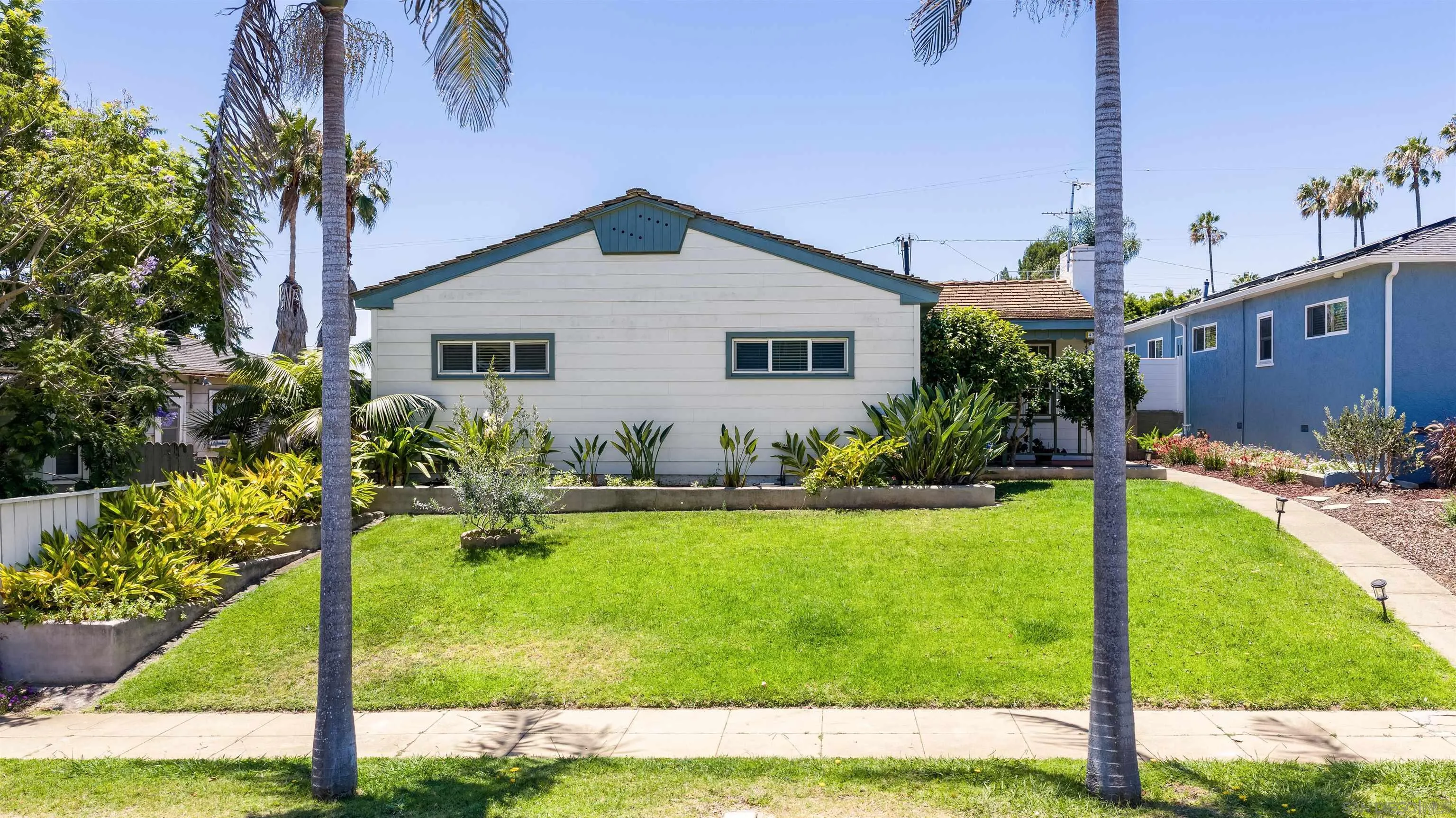 https://cdn.realtyfeed.com/cdn/127/260015877/1bff7053e99dd9e951fdf31a8c623748.webp