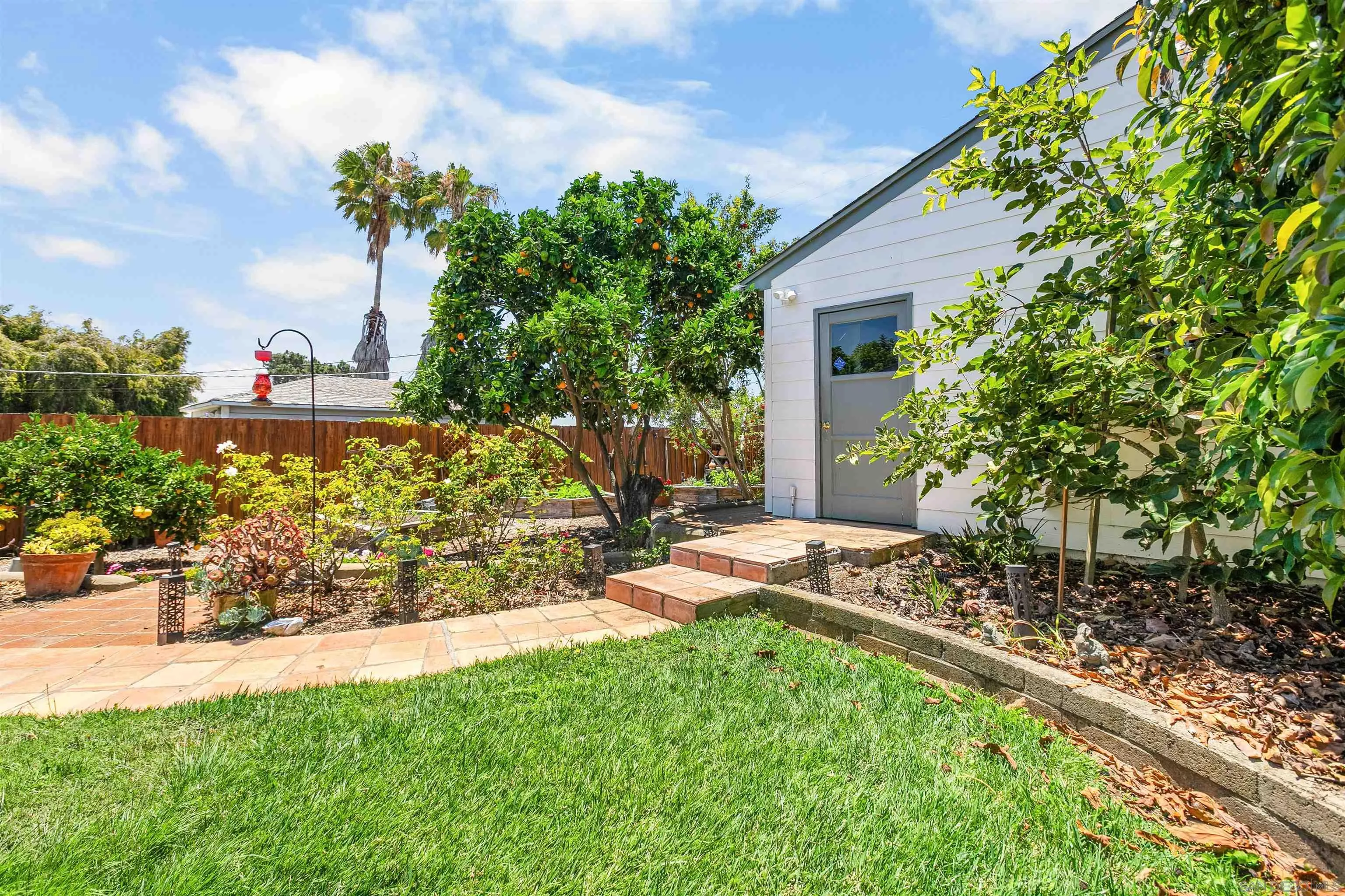 https://cdn.realtyfeed.com/cdn/127/260015877/1f9868d693fd065ab8666d29ee8fa800.webp