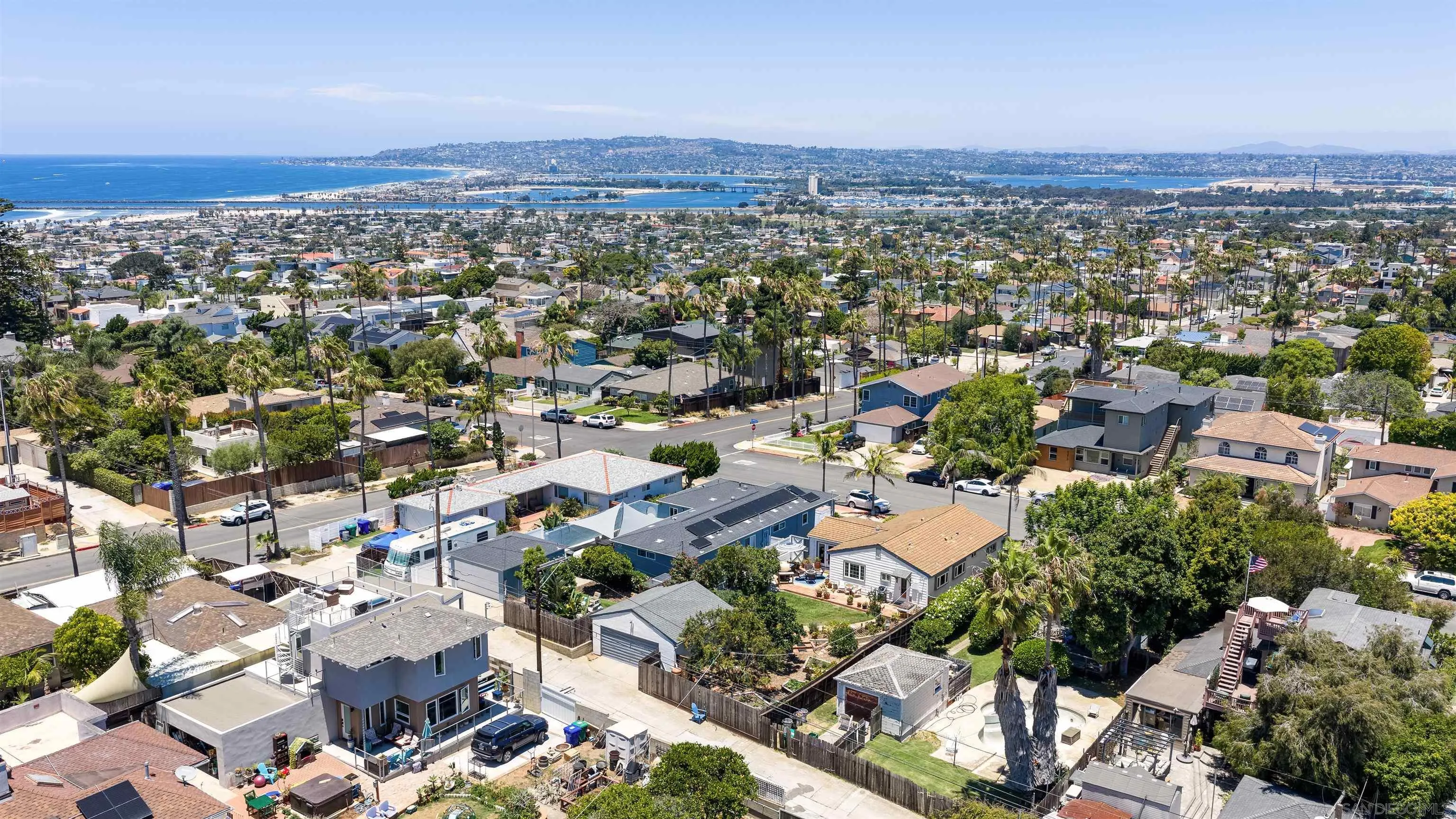 https://cdn.realtyfeed.com/cdn/127/260015877/3b63f7c12f7b2b6311018c8ac8911d05.webp