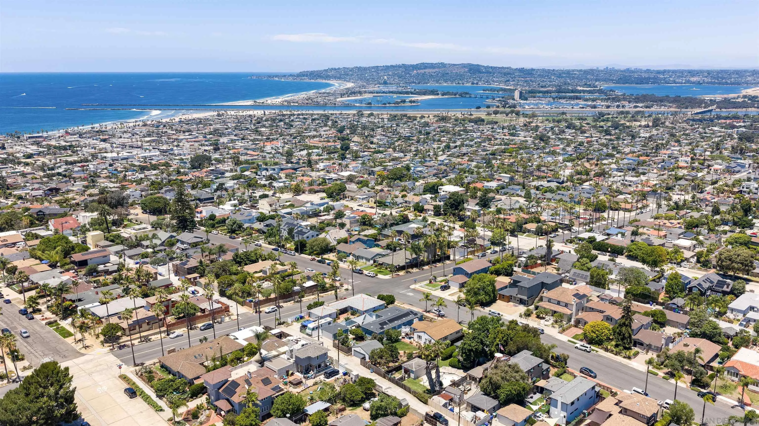 https://cdn.realtyfeed.com/cdn/127/260015877/618ebb7b3a7588923a28c26d497014e1.webp
