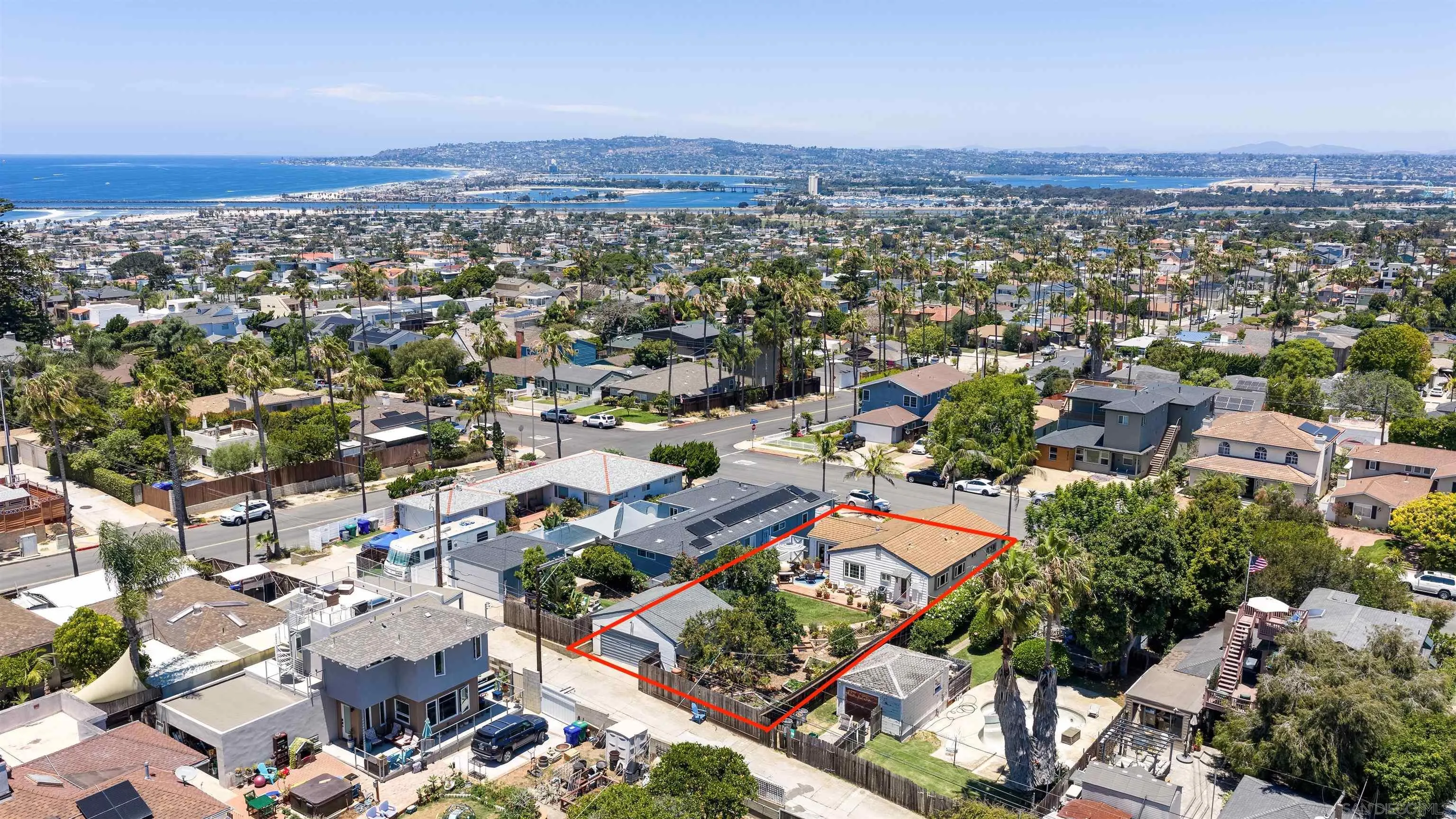 https://cdn.realtyfeed.com/cdn/127/260015877/ad9adf7ddeddb66e6042994e0998ff23.webp