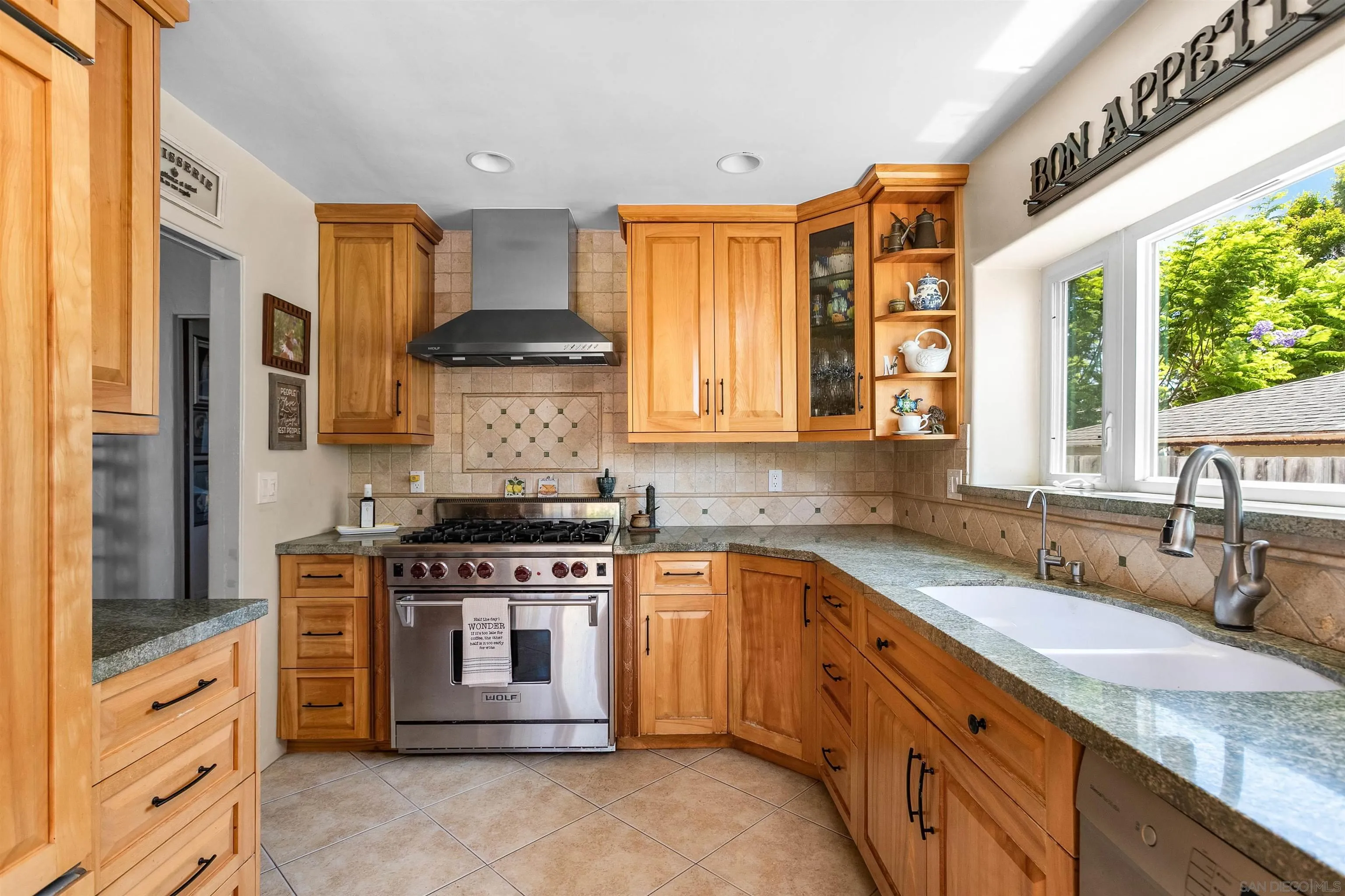 https://cdn.realtyfeed.com/cdn/127/260015877/dccaac6ab666af8f3a26c54bbe7120ea.webp