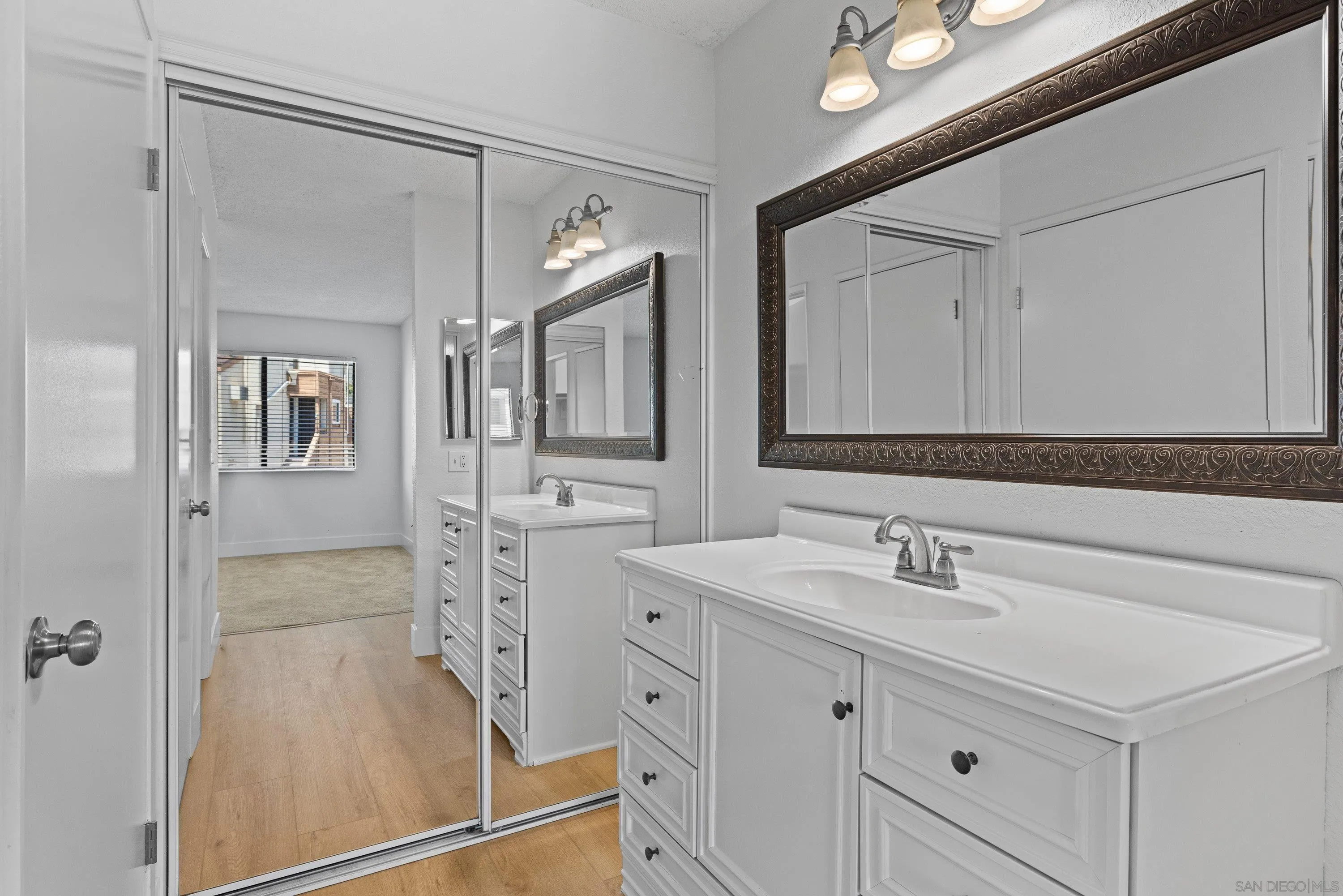 Photo #14: 260015882 Listing: Photo #14