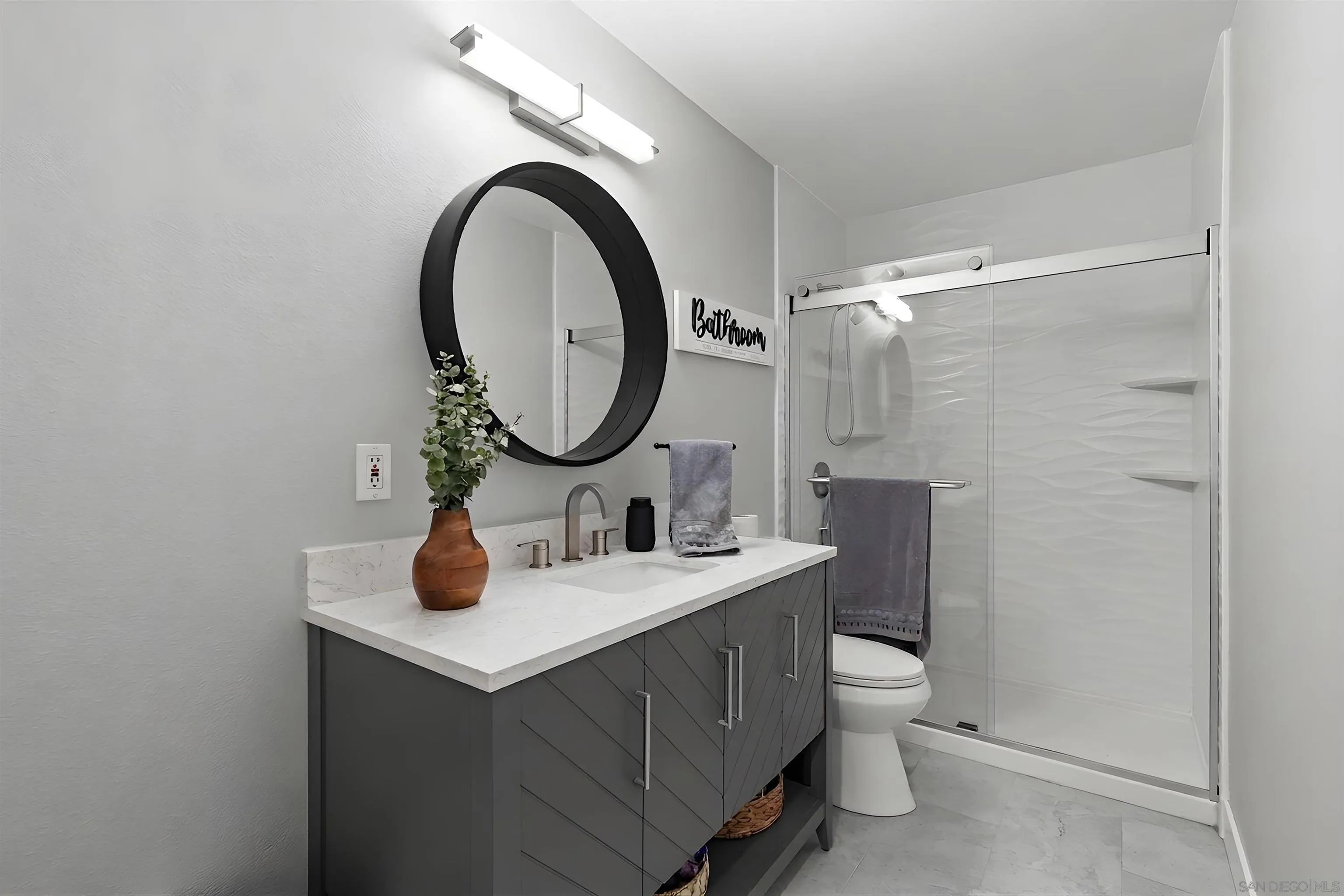 https://cdn.realtyfeed.com/cdn/127/260015885/1bc61488a09e1188af5ece20f4a21641.webp