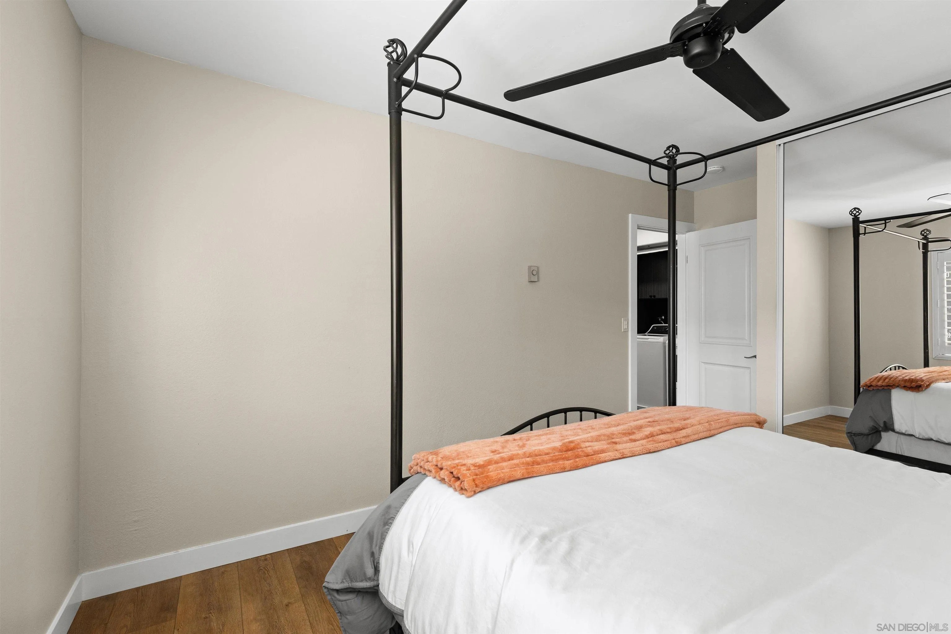 https://cdn.realtyfeed.com/cdn/127/260015885/cc5bae588eddbf23e9b65793693109f9.webp