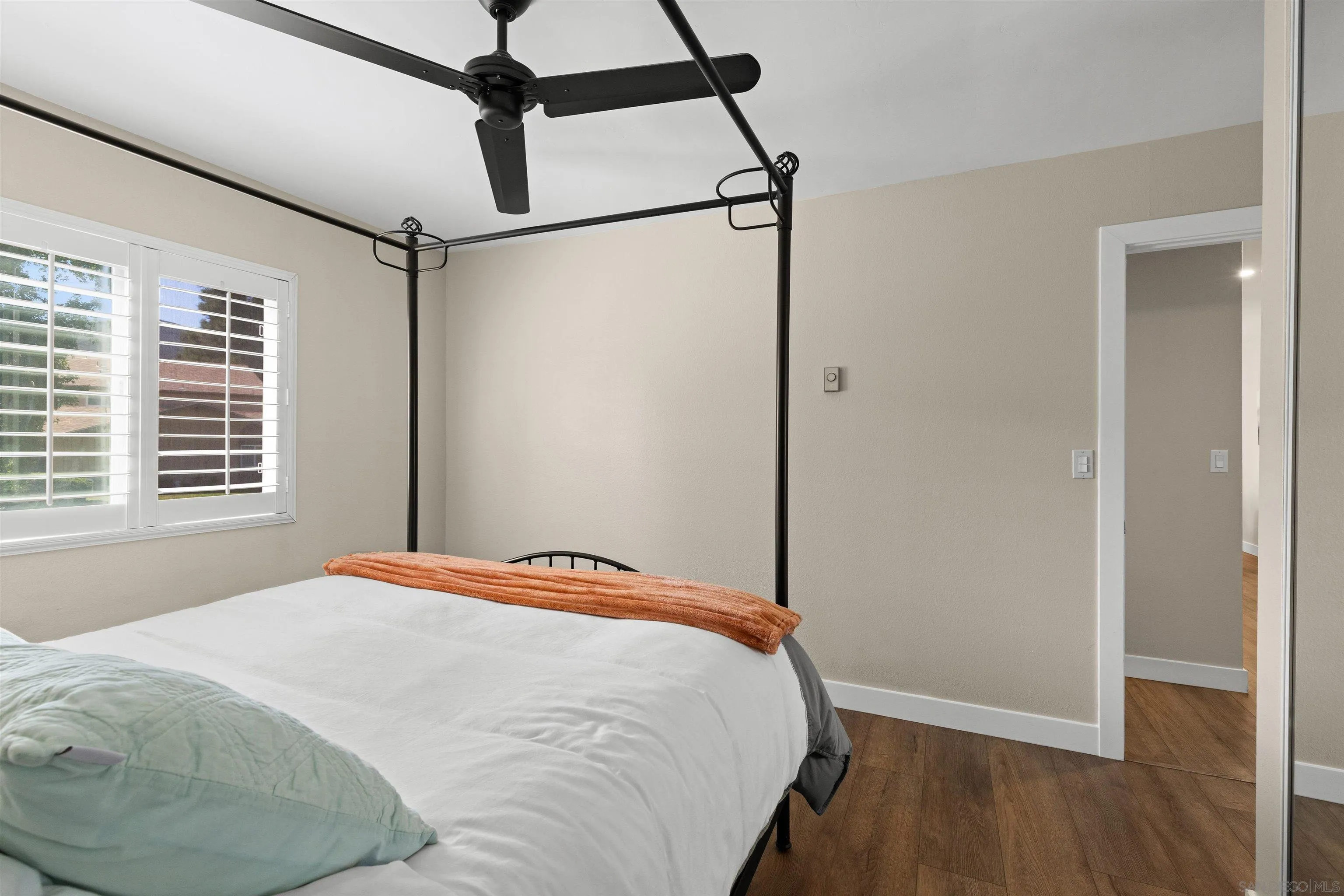 https://cdn.realtyfeed.com/cdn/127/260015885/d78e15e8dd75ab97a06a2ab04012654b.webp