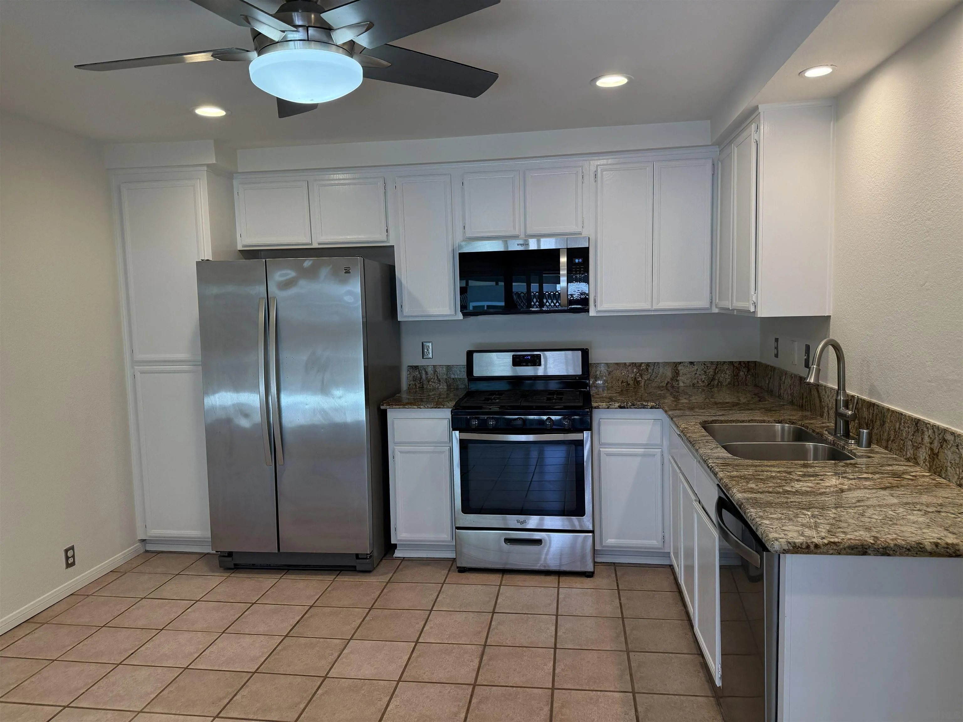 https://cdn.realtyfeed.com/cdn/127/260015893/1149dbd660f48067f66934fb0a214a5c.webp