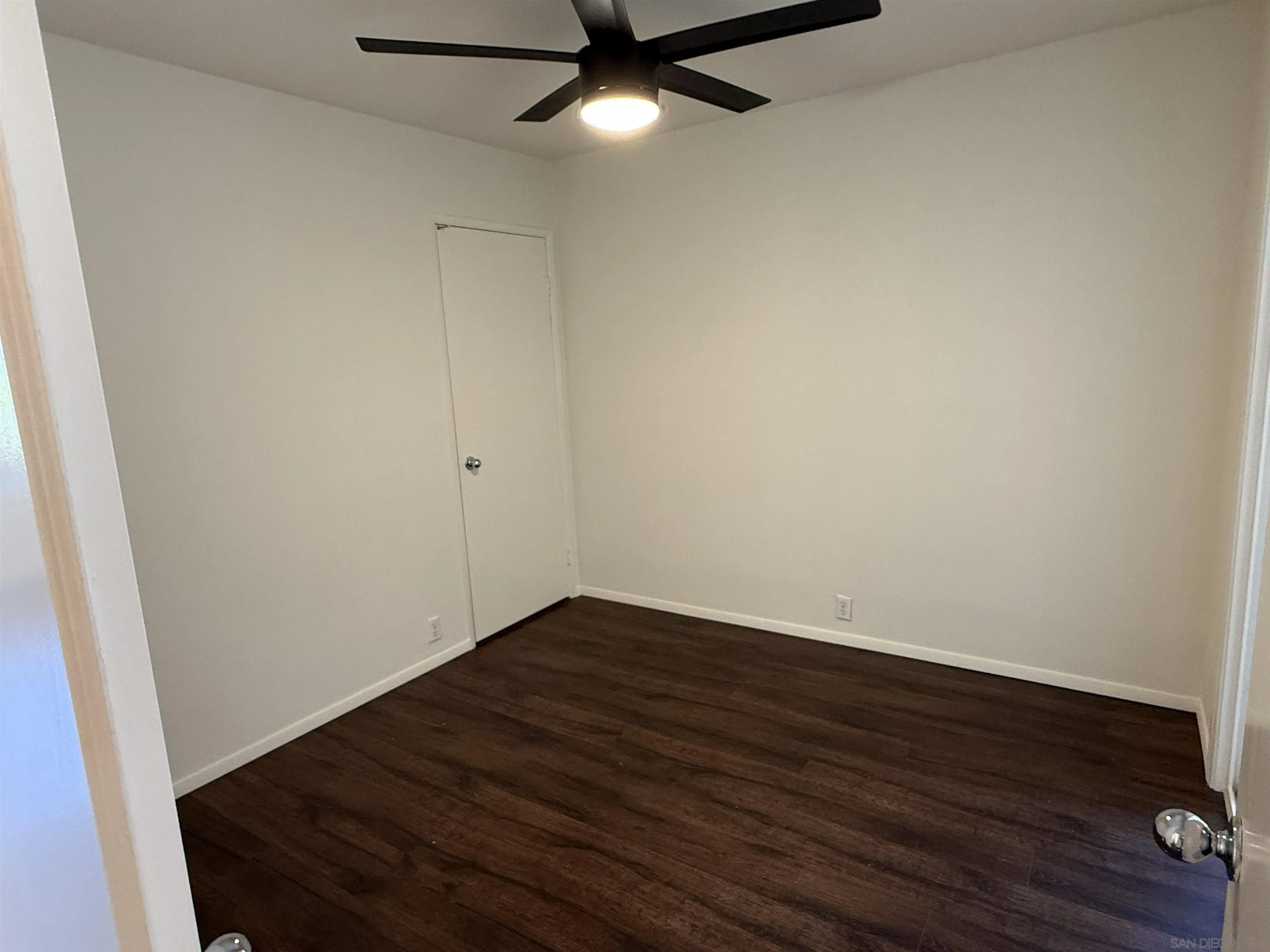 https://cdn.realtyfeed.com/cdn/127/260015893/385512960d79d21d109f59a0f537a803.webp