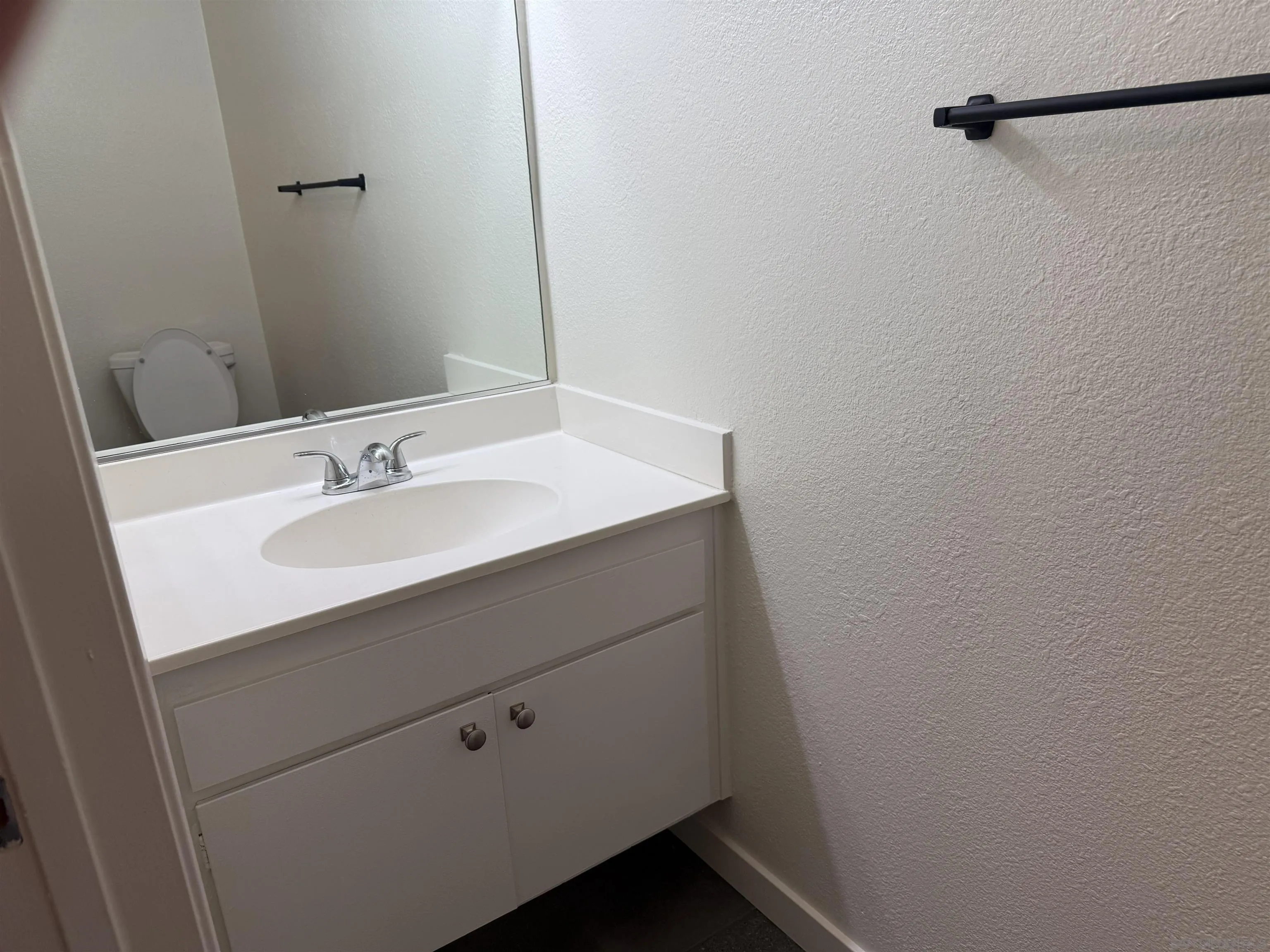 https://cdn.realtyfeed.com/cdn/127/260015893/e8b2ff547b4717bd25a6f9ed65c7ca19.webp