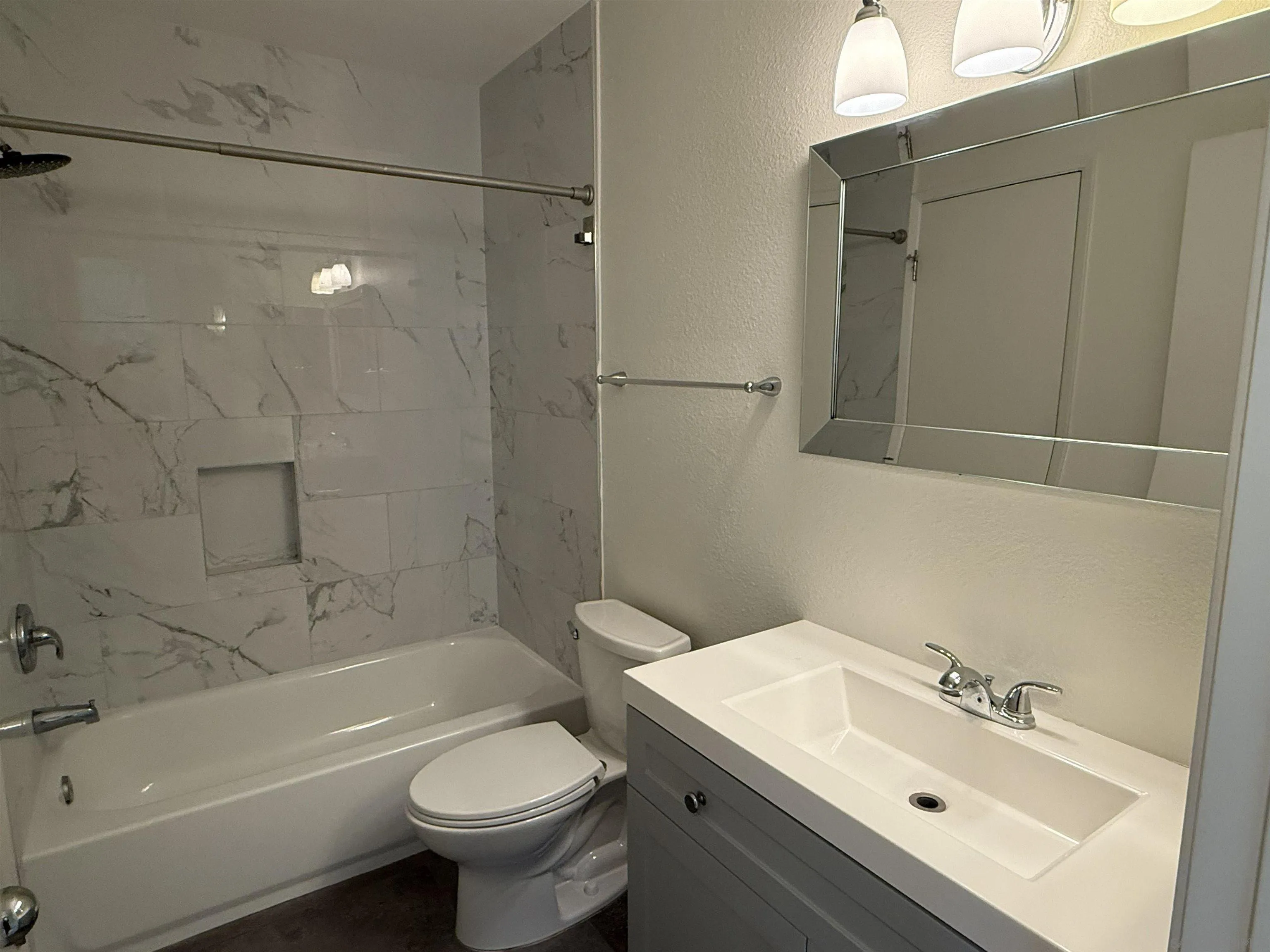 https://cdn.realtyfeed.com/cdn/127/260015893/fd1ee0f8c44216d014a5b84698070ba4.webp