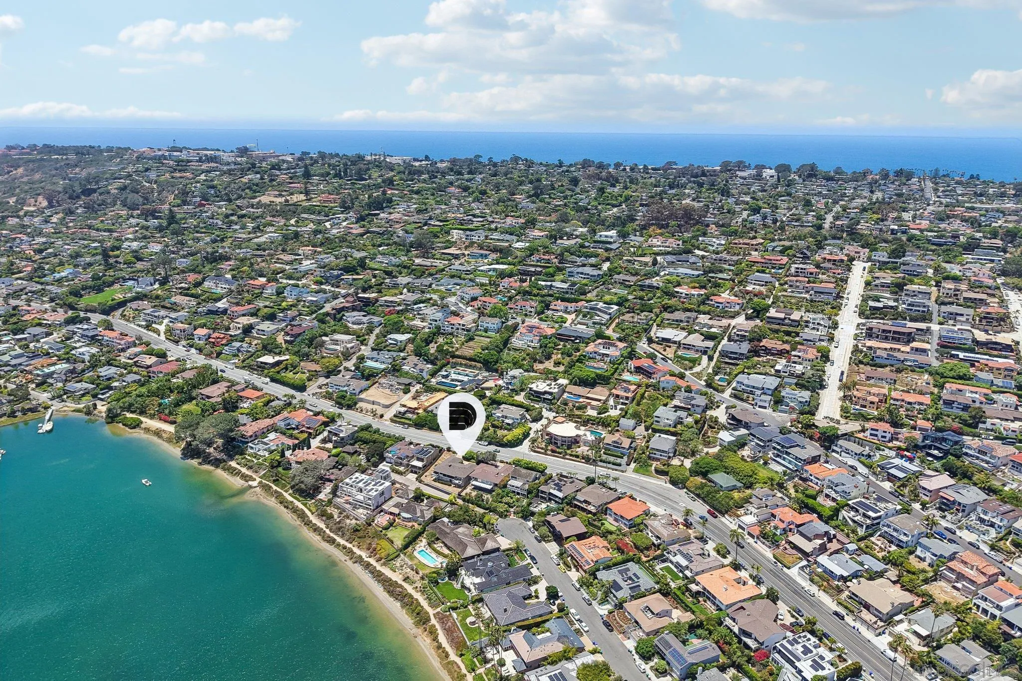 https://cdn.realtyfeed.com/cdn/127/260015895/46e454e0e1a0a022d7f309d4458d7ac9.webp