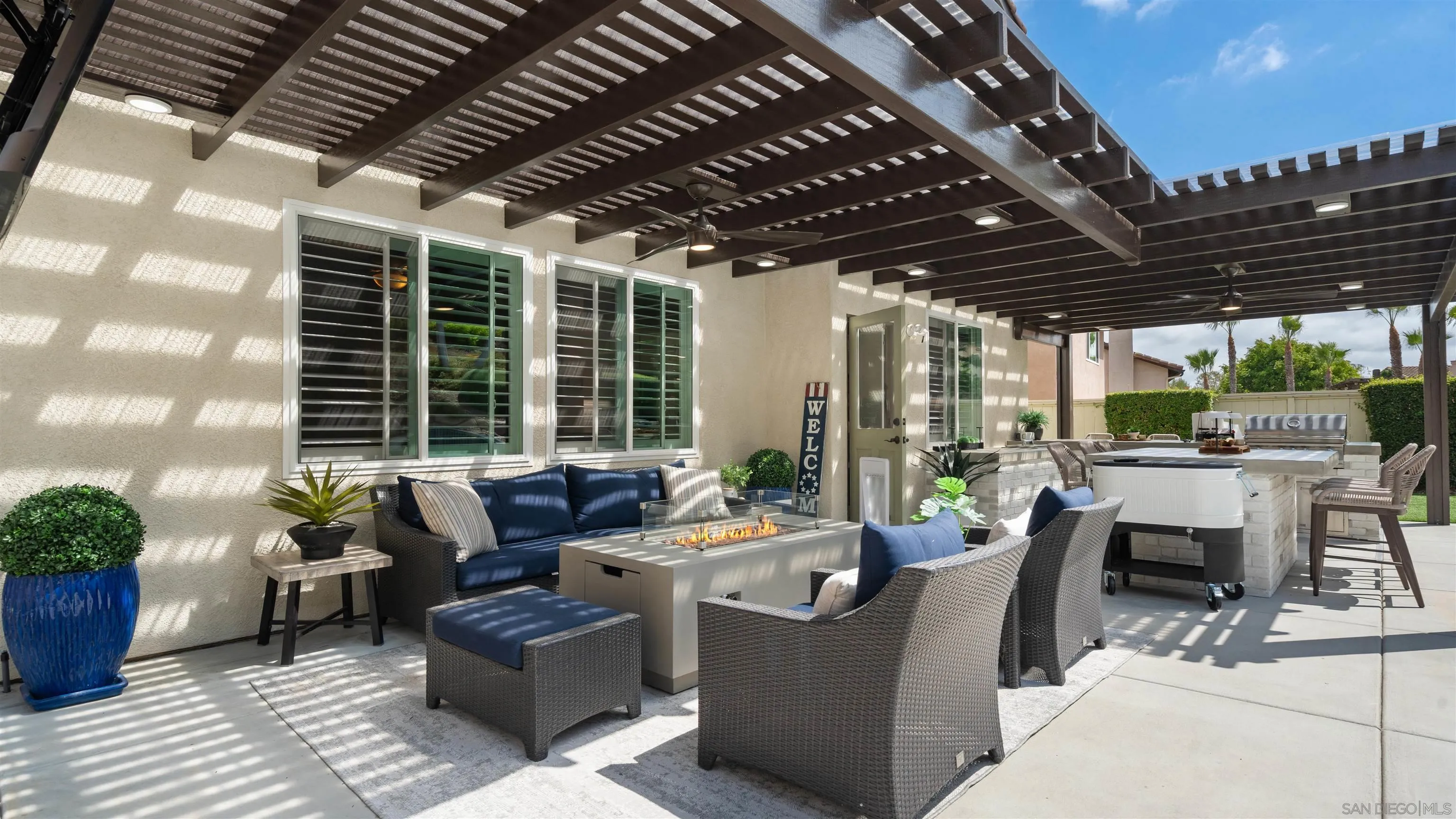https://cdn.realtyfeed.com/cdn/127/260015896/03097321fcf86273611b8e6558c1eea7.webp