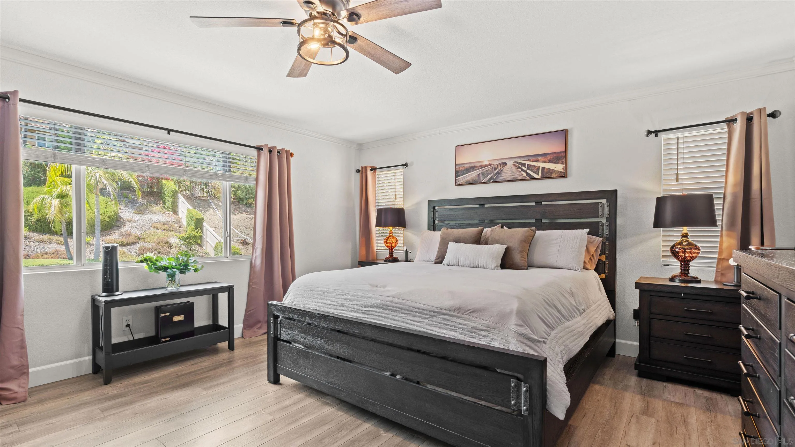 https://cdn.realtyfeed.com/cdn/127/260015896/75cb9ddcc446e2ac4d5aa1824f74d01f.webp