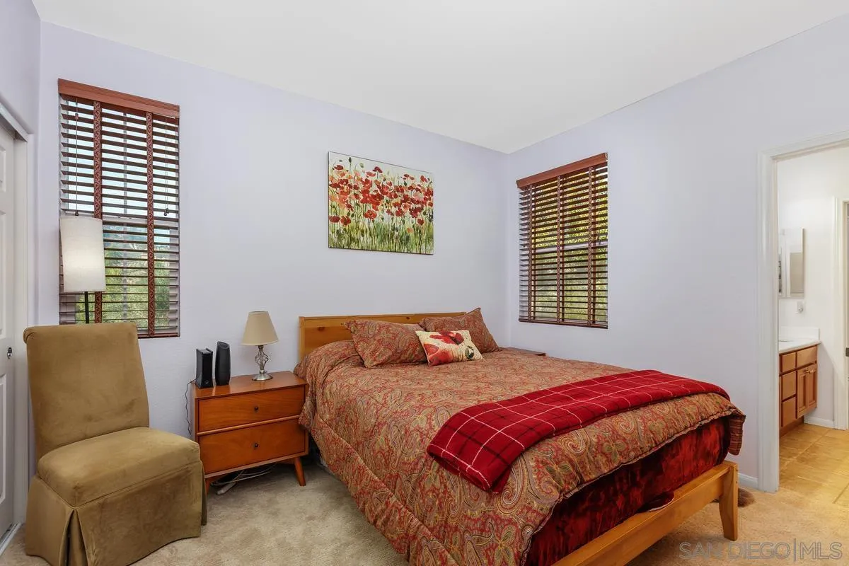 Photo #7: 2600159 Listing: Photo #7