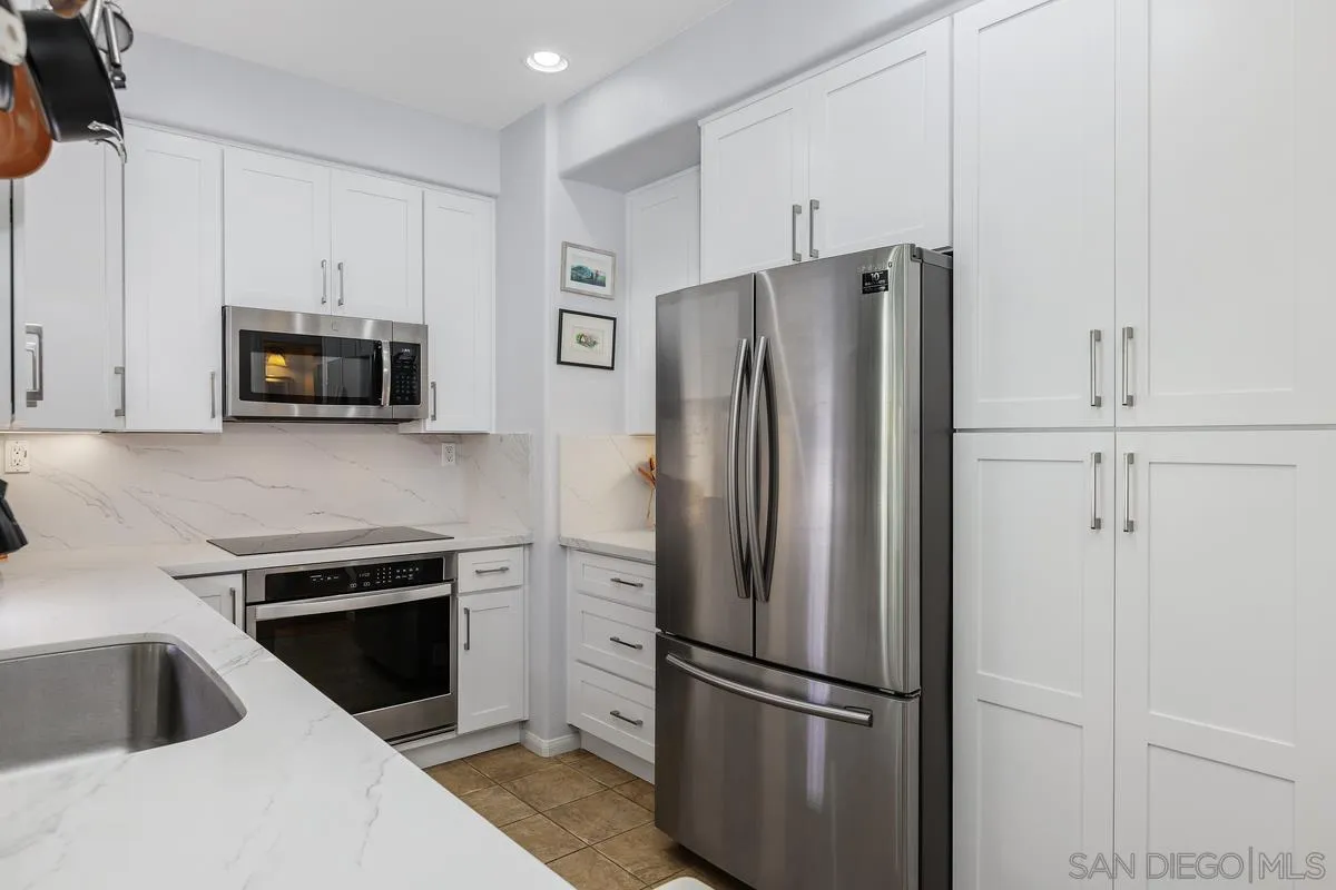 Photo #14: 2600159 Listing: Photo #14