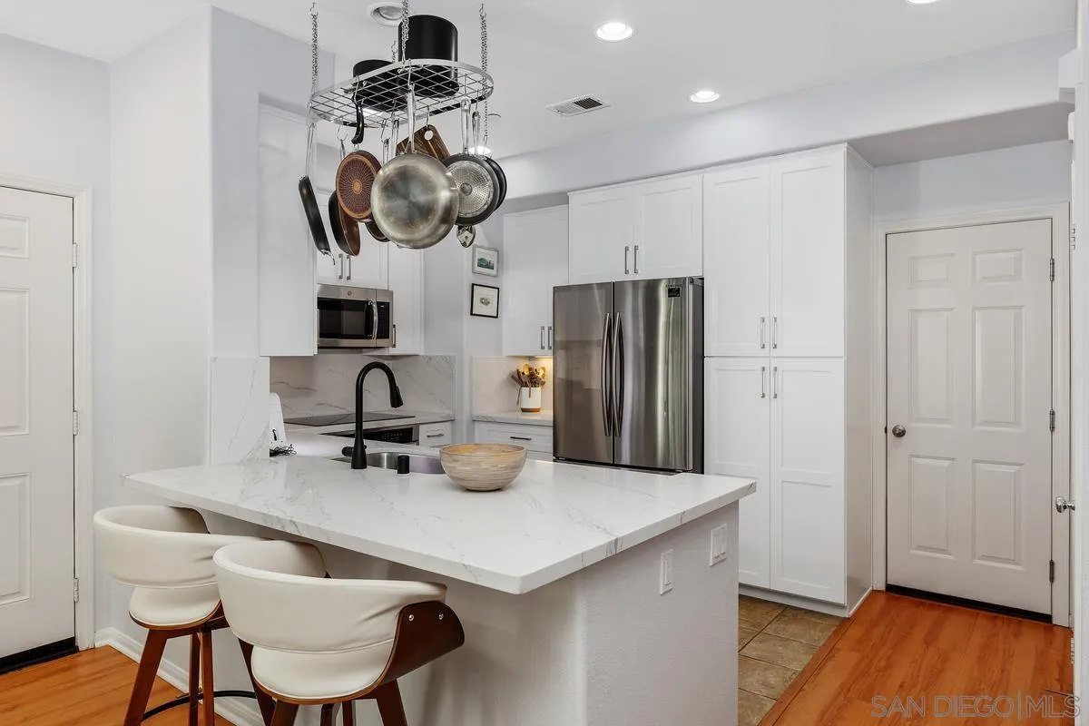 Photo #13: 2600159 Listing: Photo #13