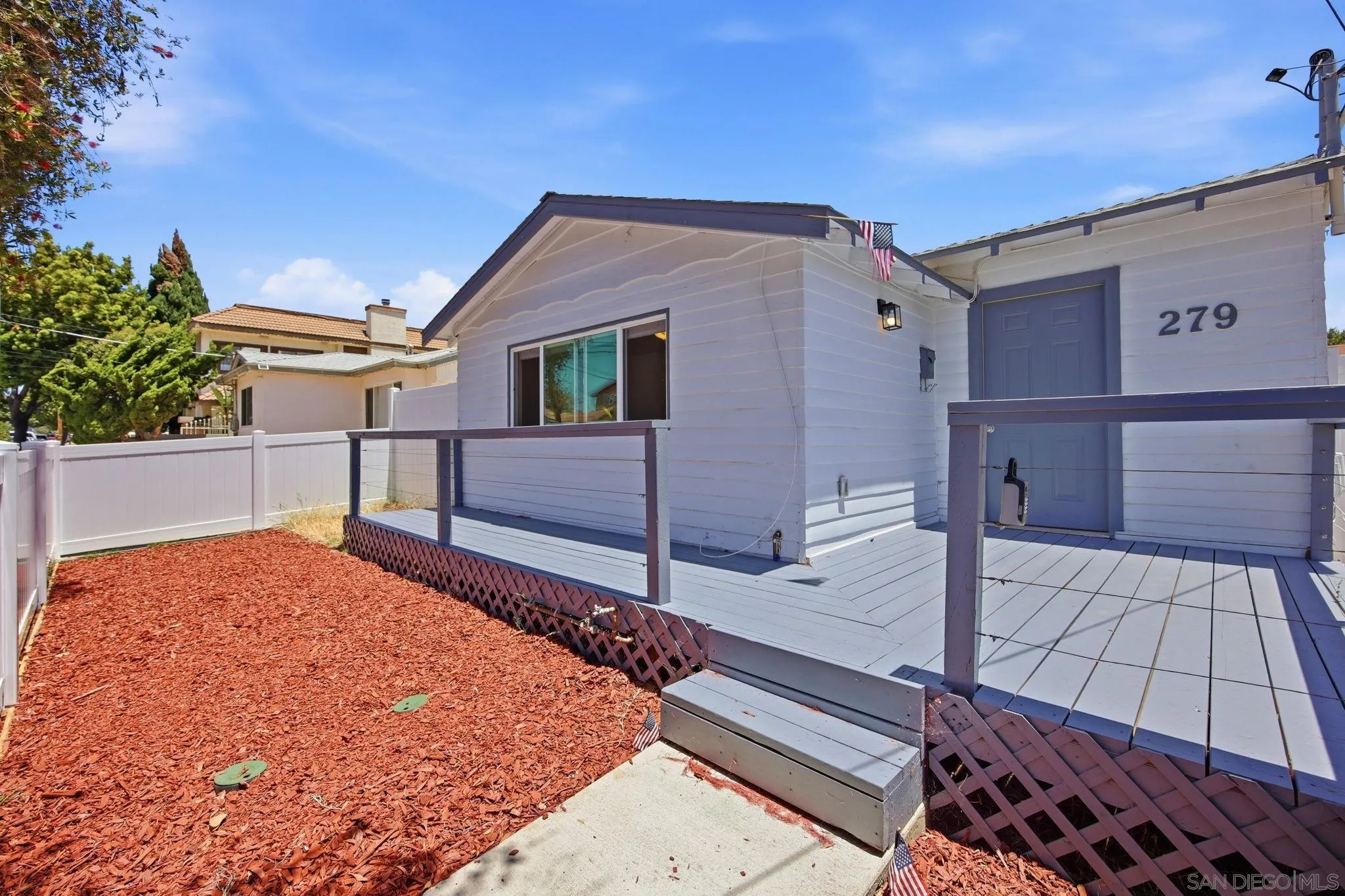 https://cdn.realtyfeed.com/cdn/127/260015901/68bc50ac81d26f7e3e704b7a0d870e5d.webp