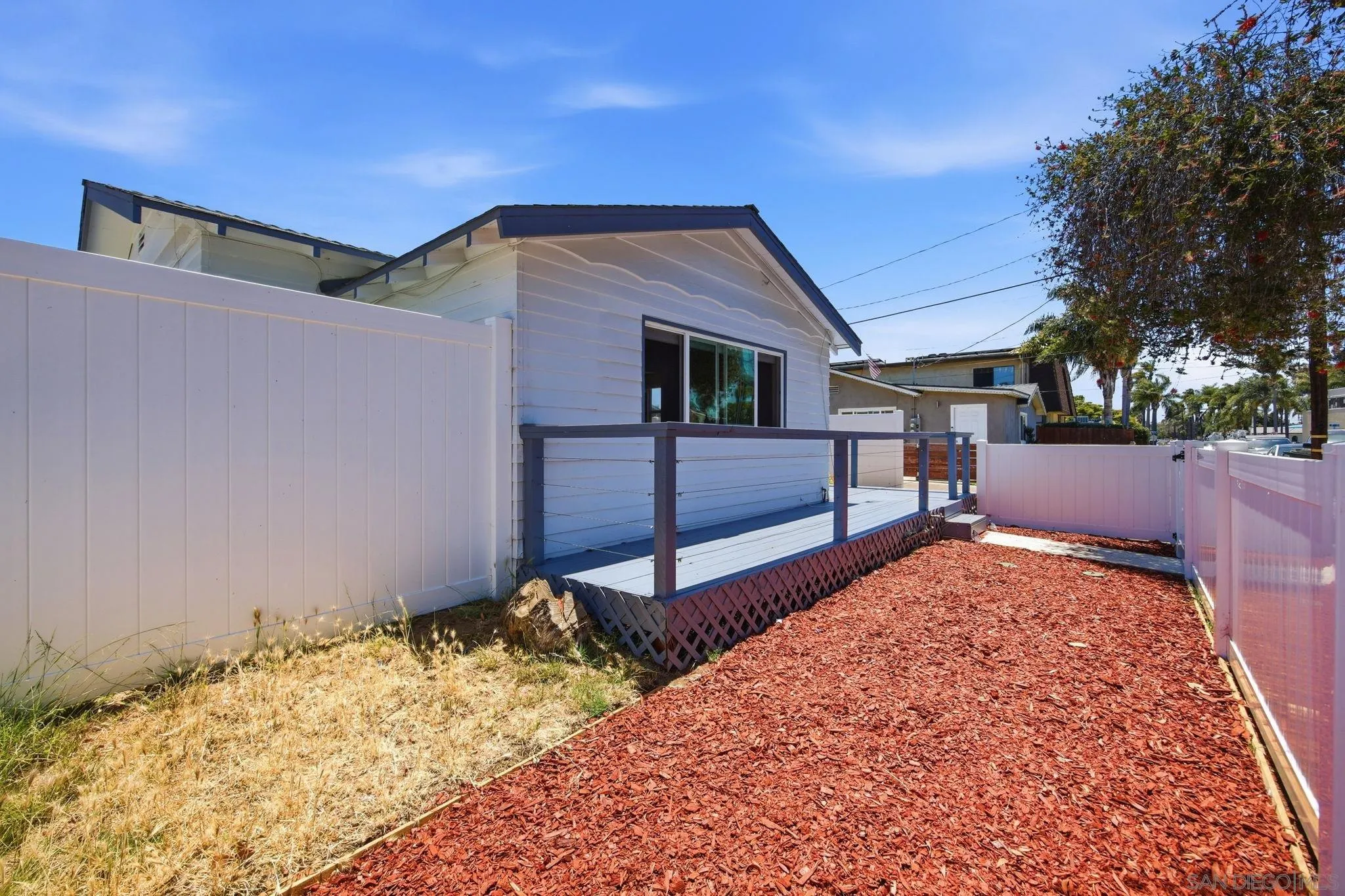 https://cdn.realtyfeed.com/cdn/127/260015901/8eb8101ff3f30c130443e2ed6115c85d.webp