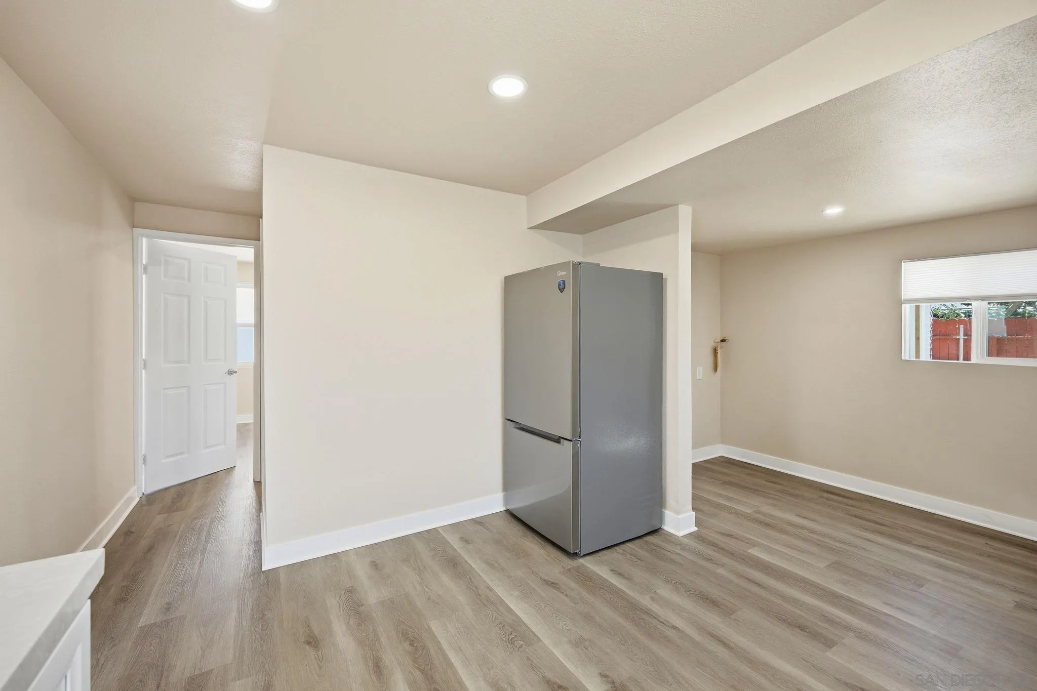 https://cdn.realtyfeed.com/cdn/127/260015901/9f9bc419744a576c4185e99e4fbc9306.webp