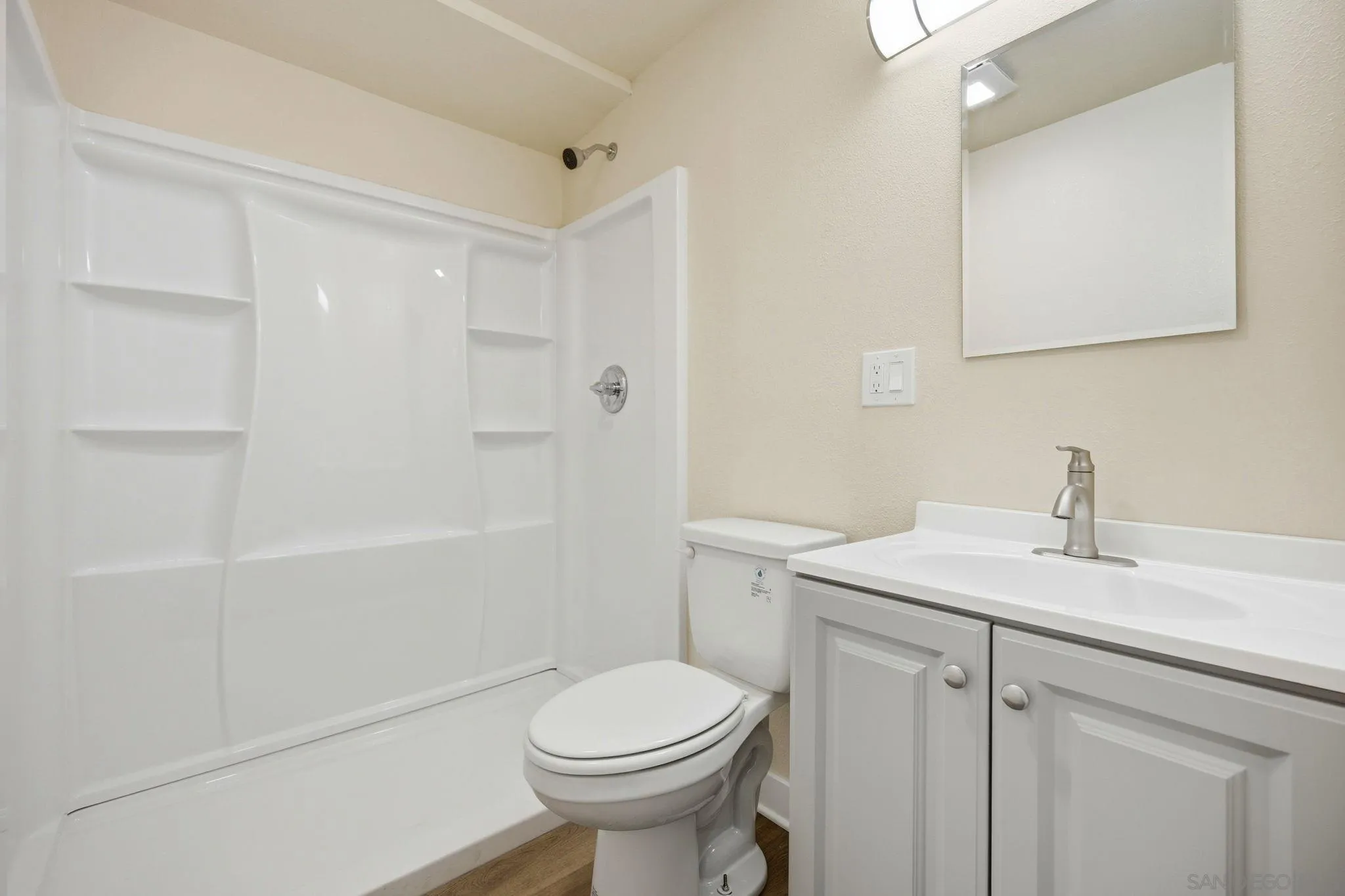 https://cdn.realtyfeed.com/cdn/127/260015901/f384b89cf19cbf3785cc3bd2fedeaef5.webp