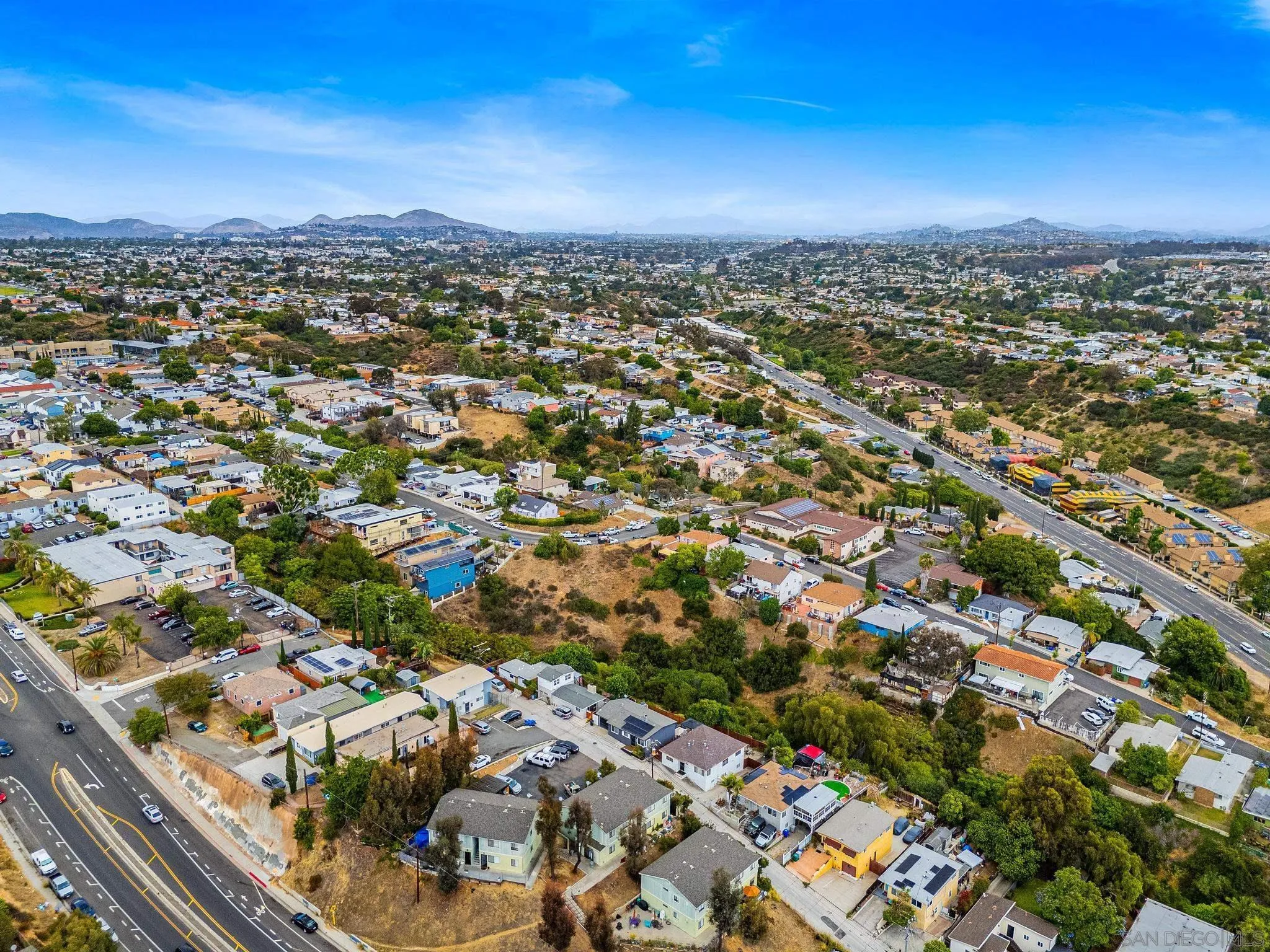 https://cdn.realtyfeed.com/cdn/127/260015904/3f74f304df06270b24201cbb1c4c96dc.webp